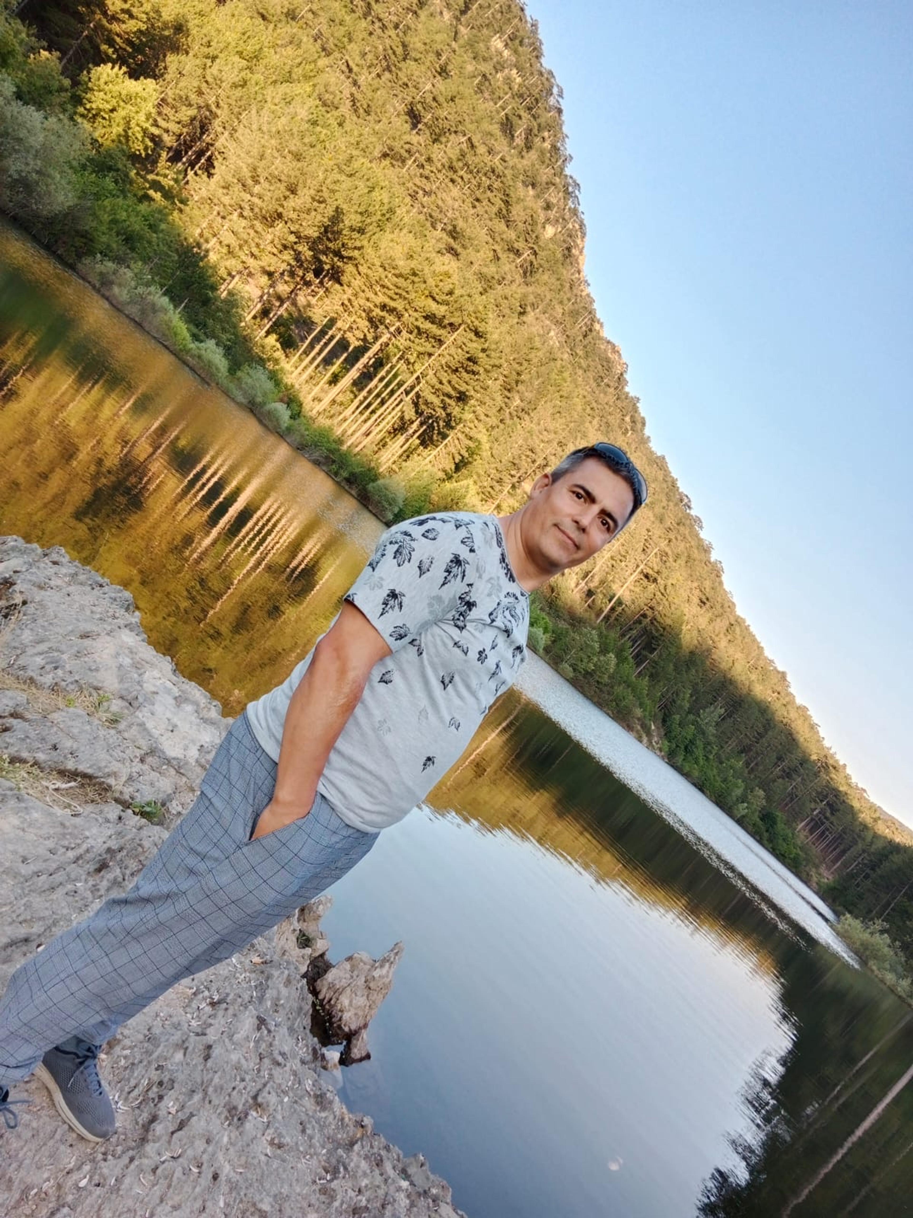 Naim Tavlı