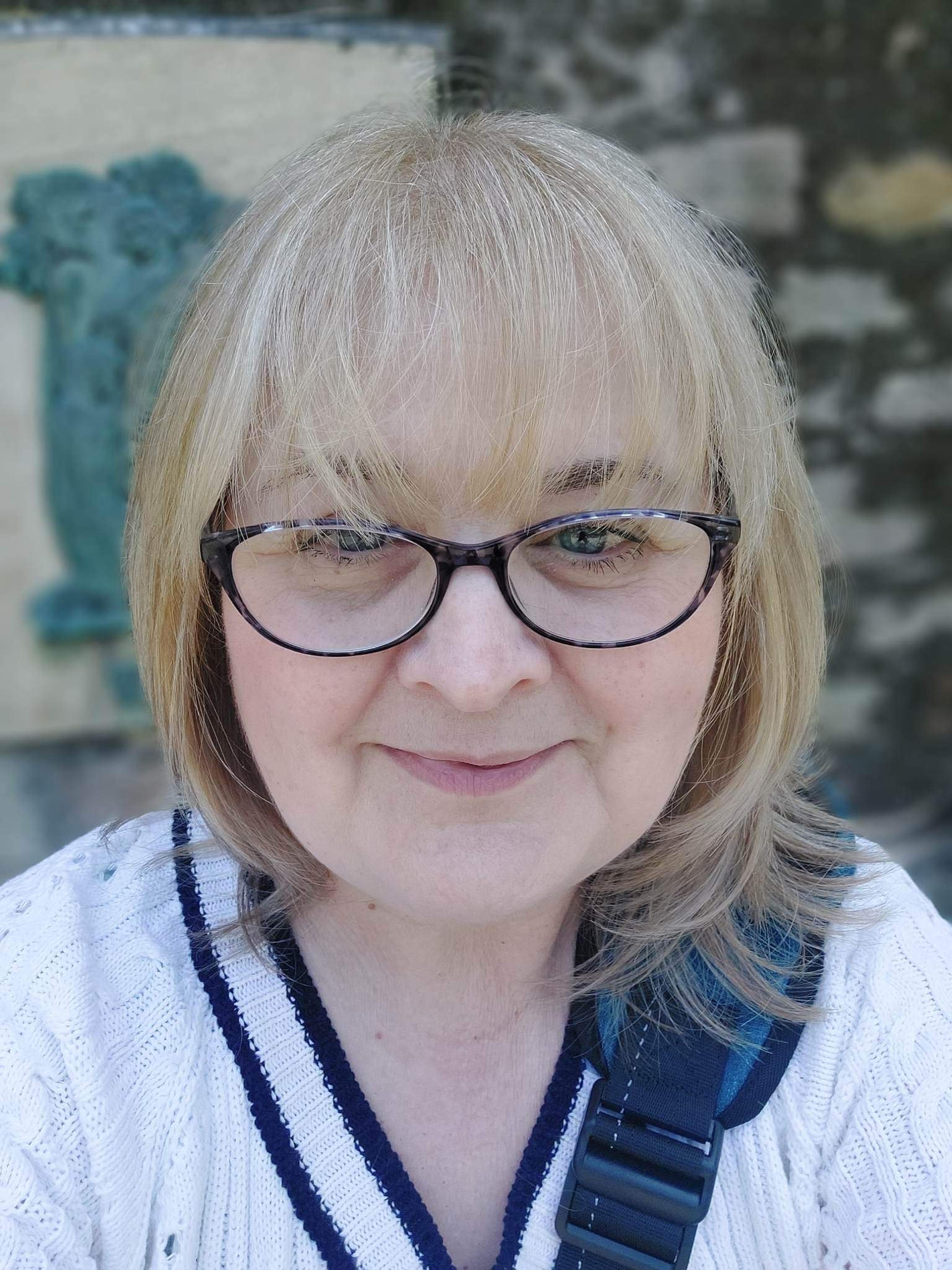 Zsuzsanna Walton