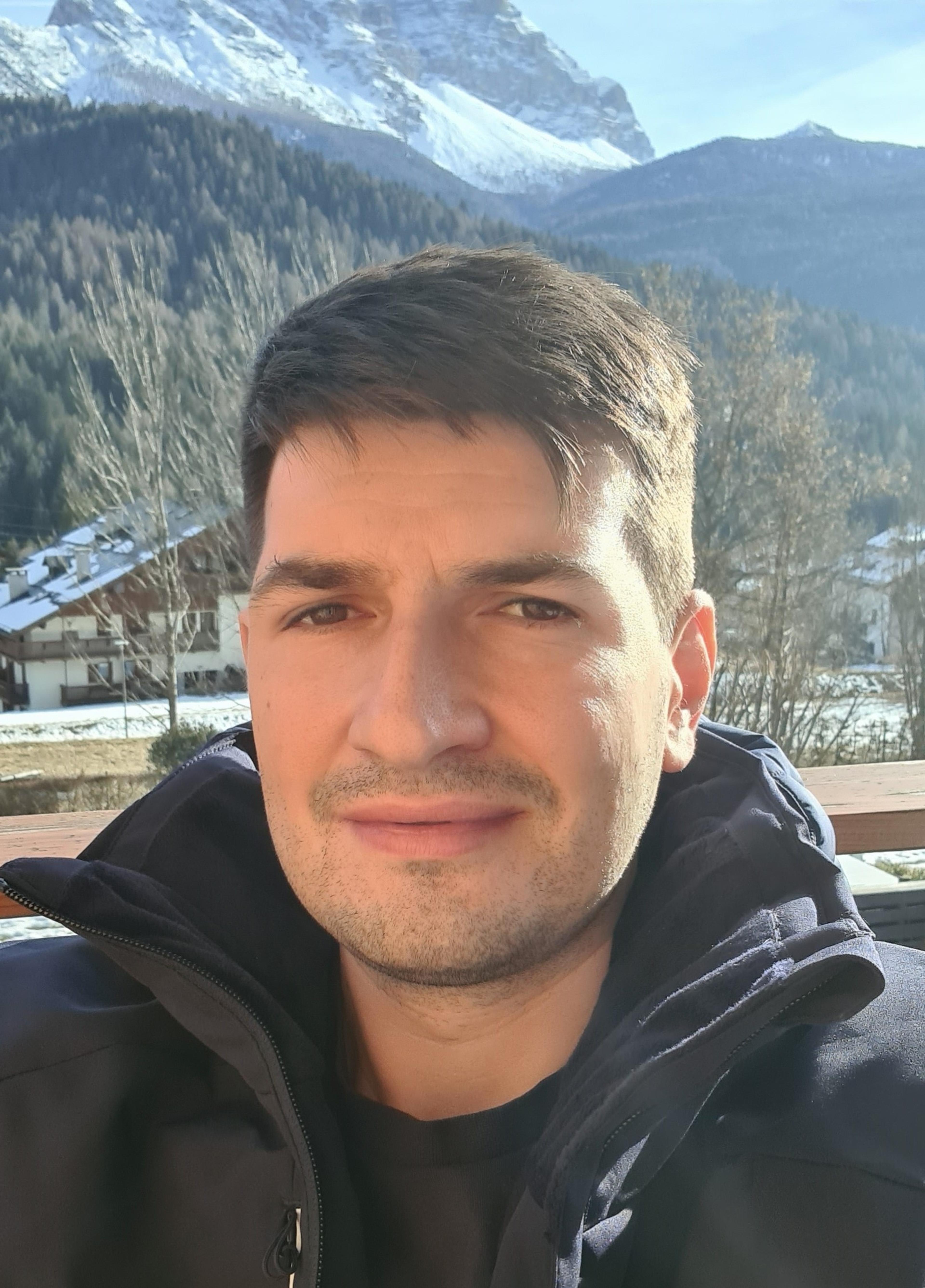 SC UNATRAC SRL