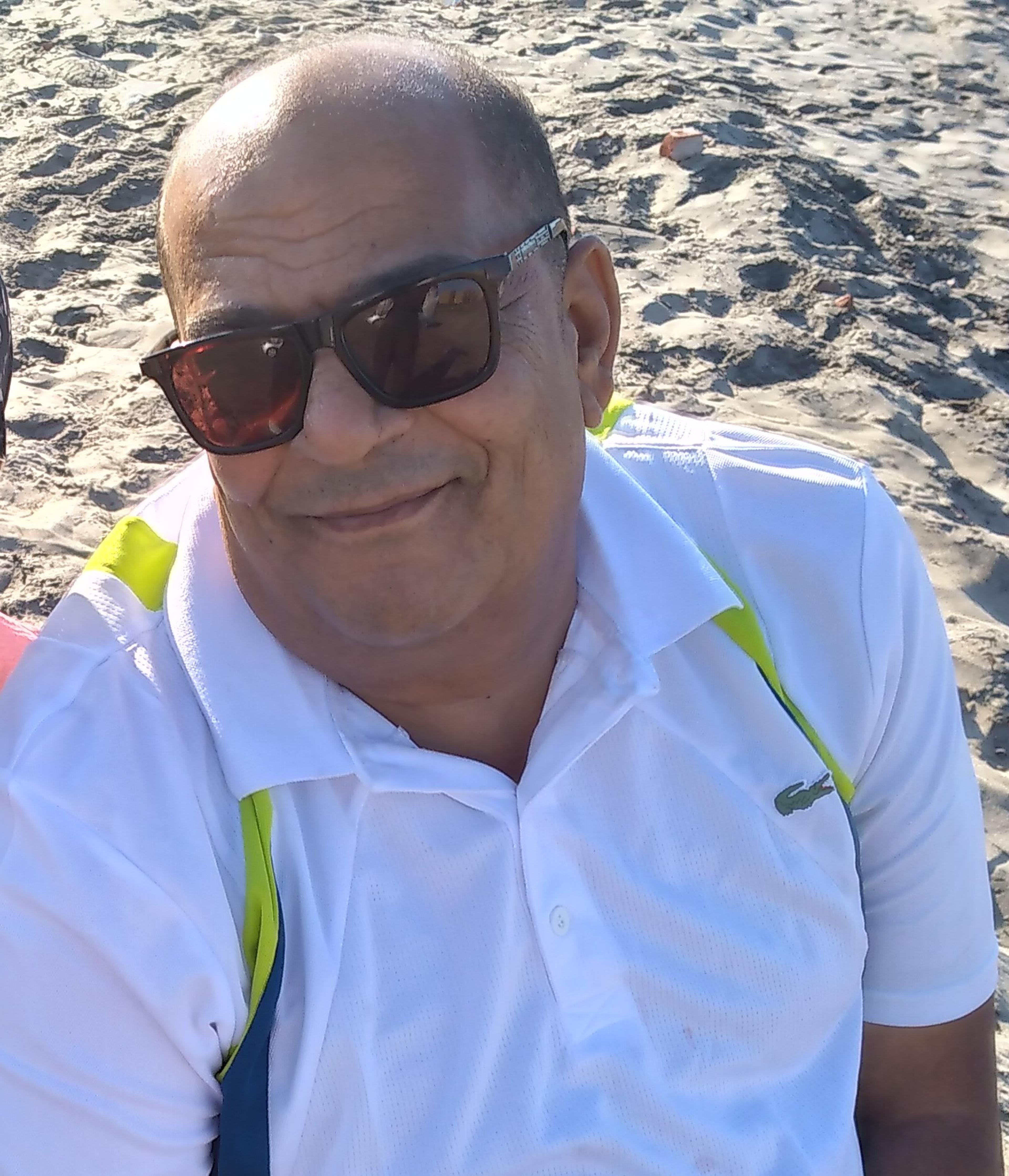 اشرف ابو العنيين