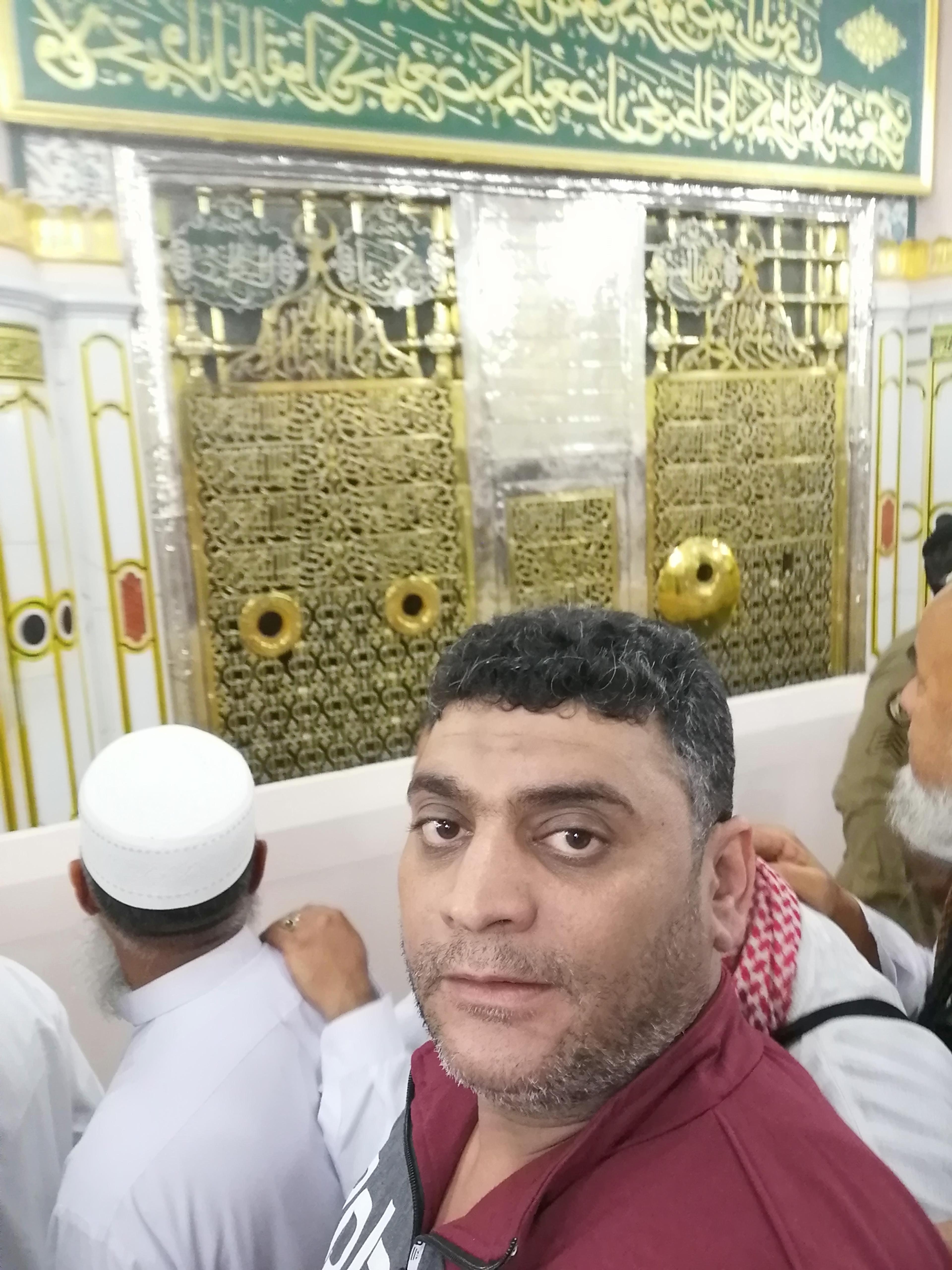 الباحث