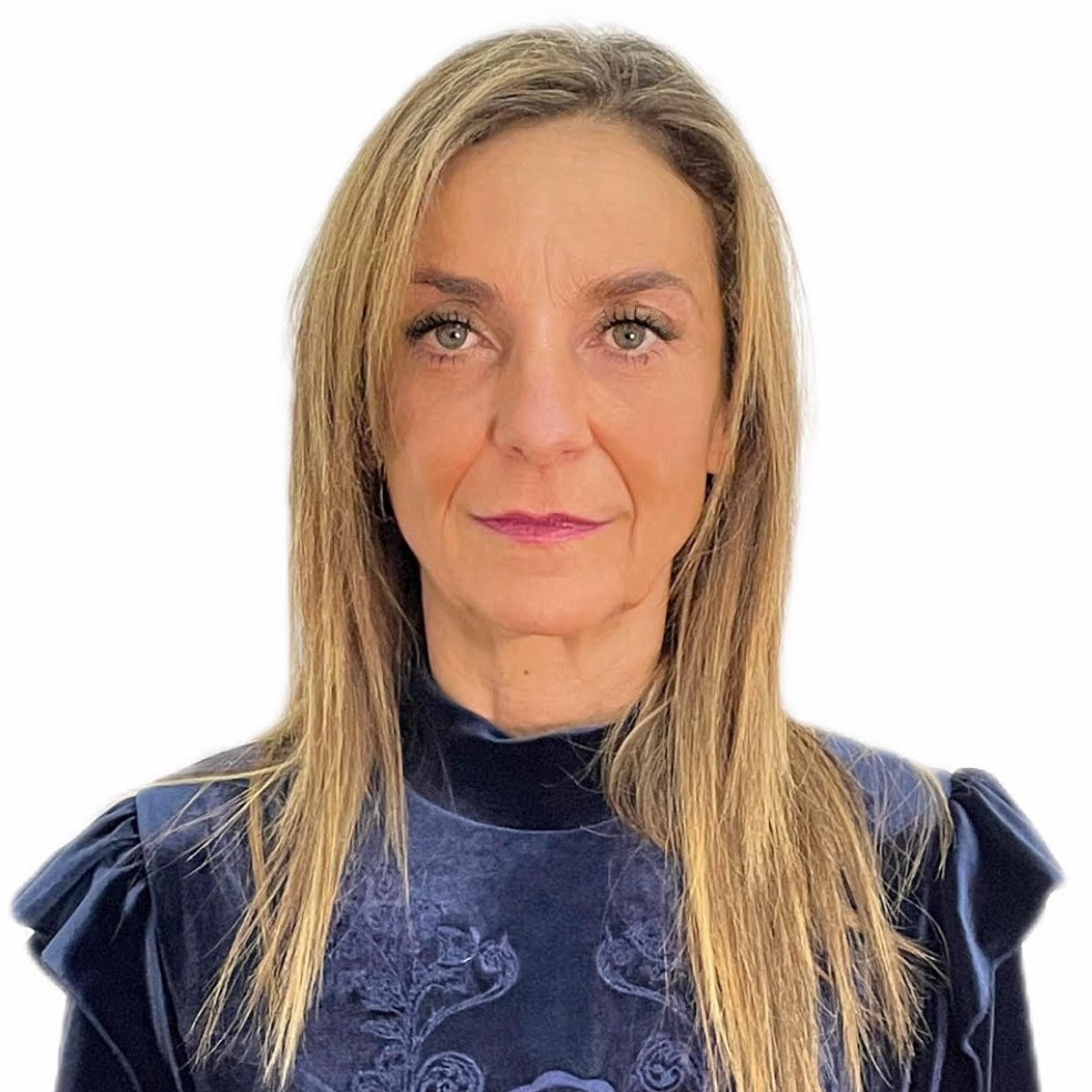 M Ángeles CASANUEVA Gutiérrez