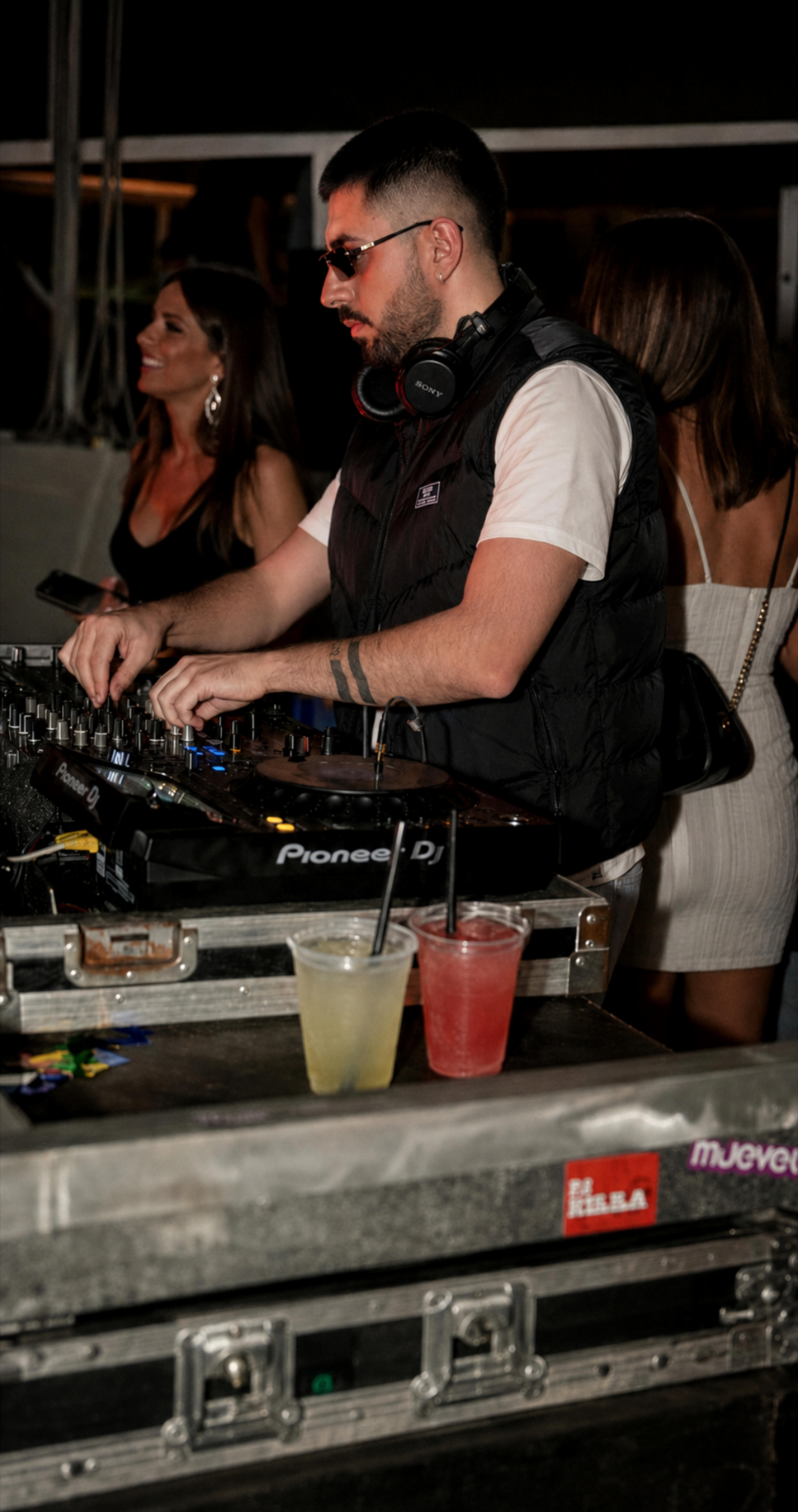 Chrysis DJ