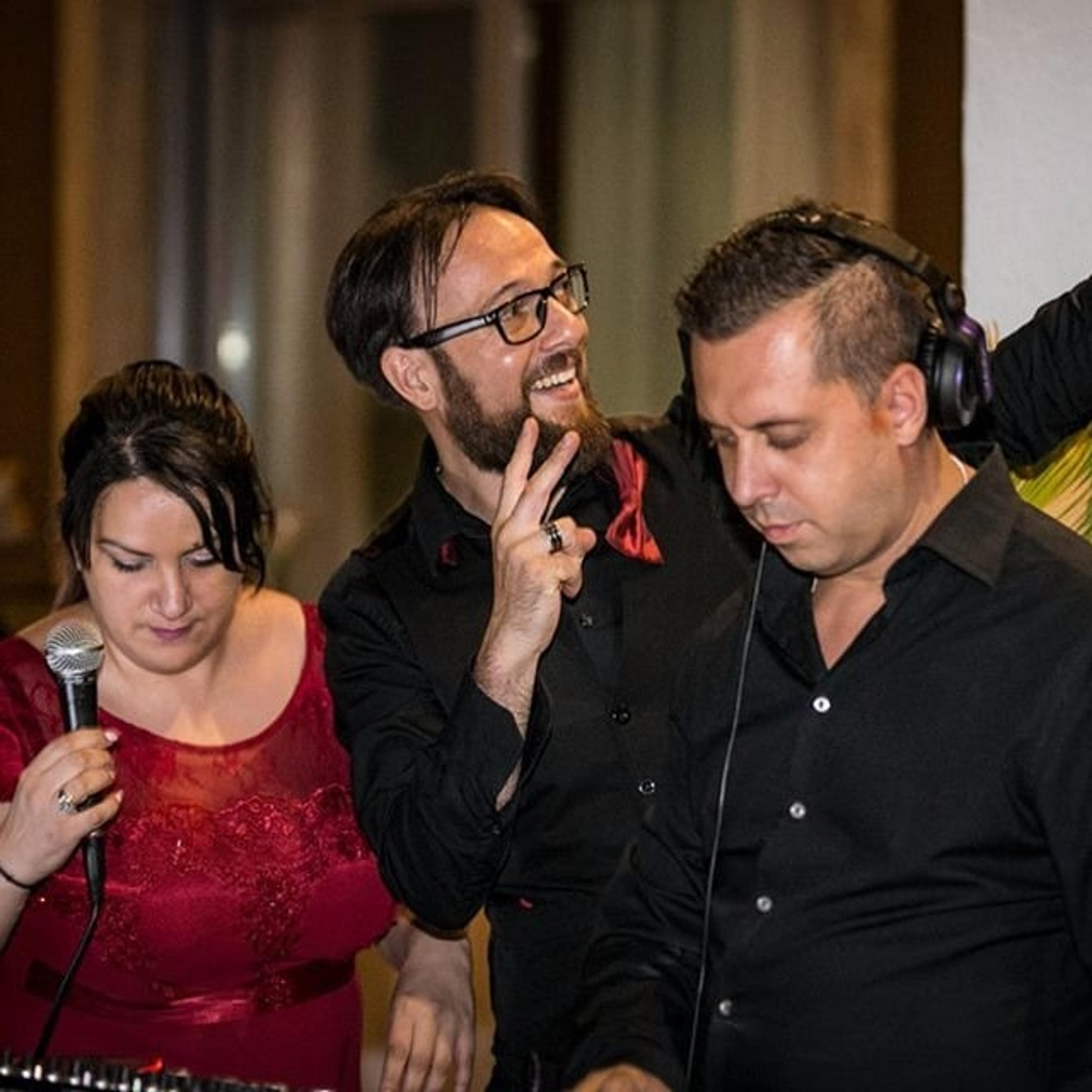 Dj,animatore,musicista,fonico