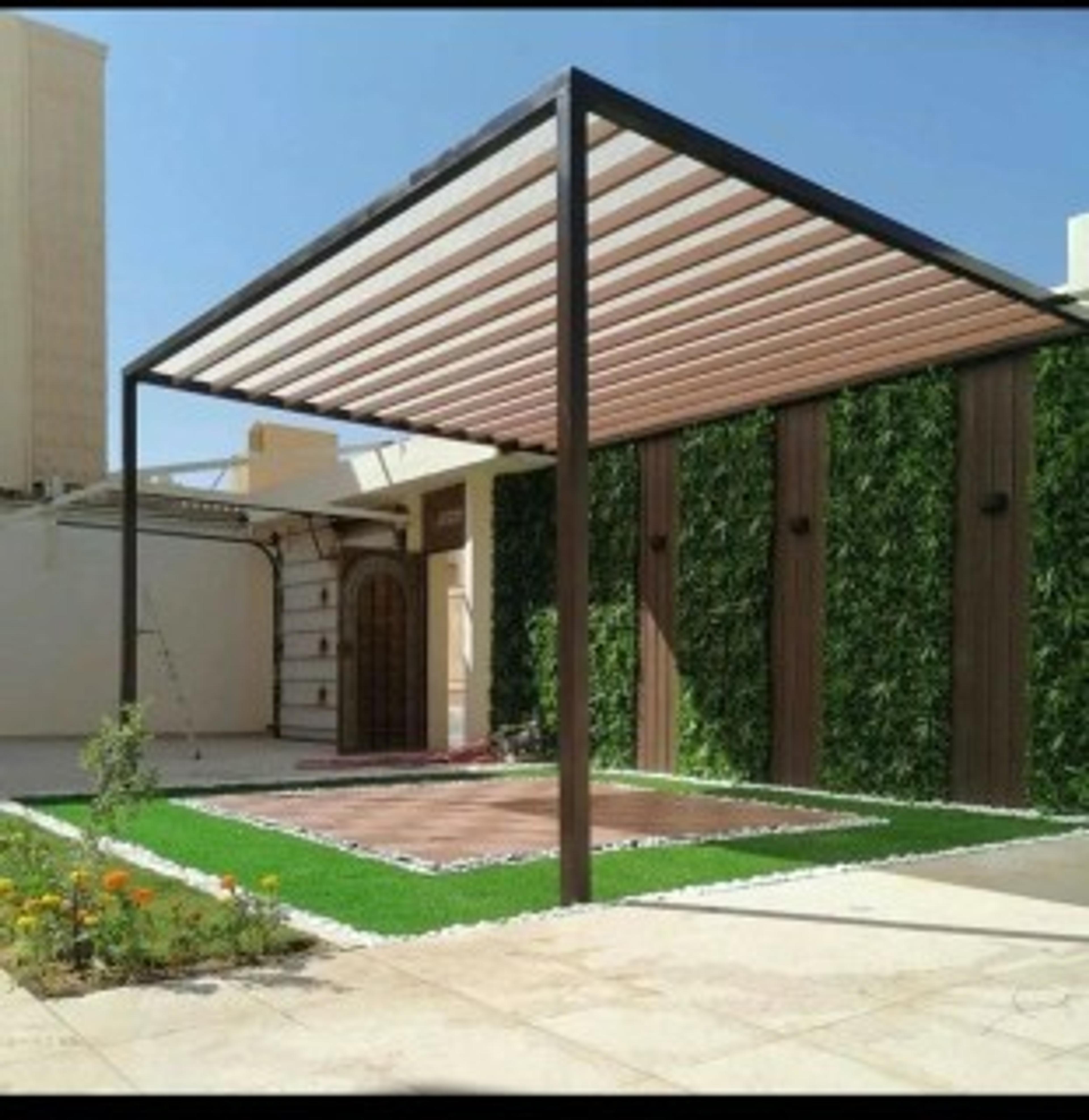 حداد ومقاول عام