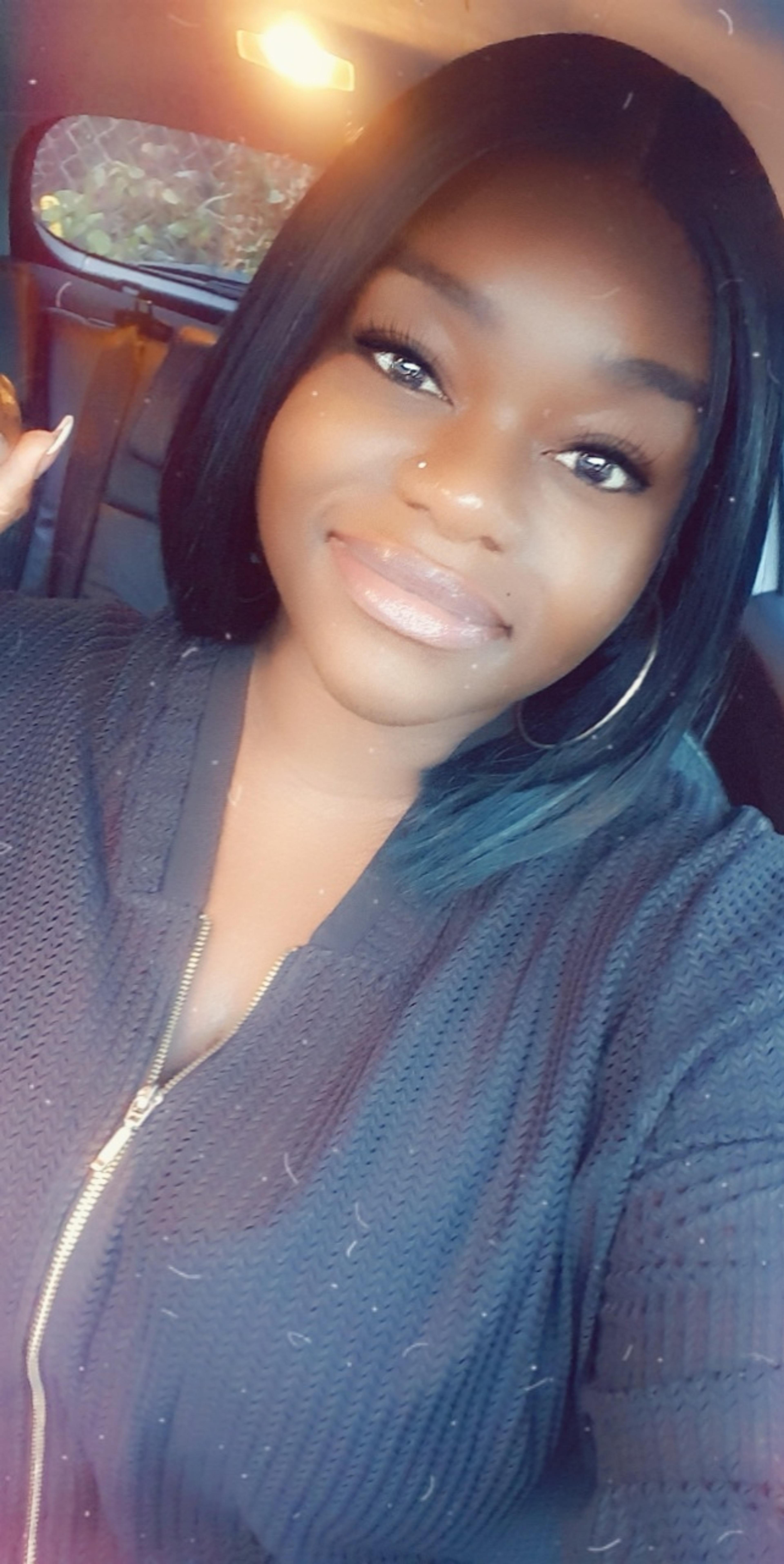 Esther Mbamba-naYesu