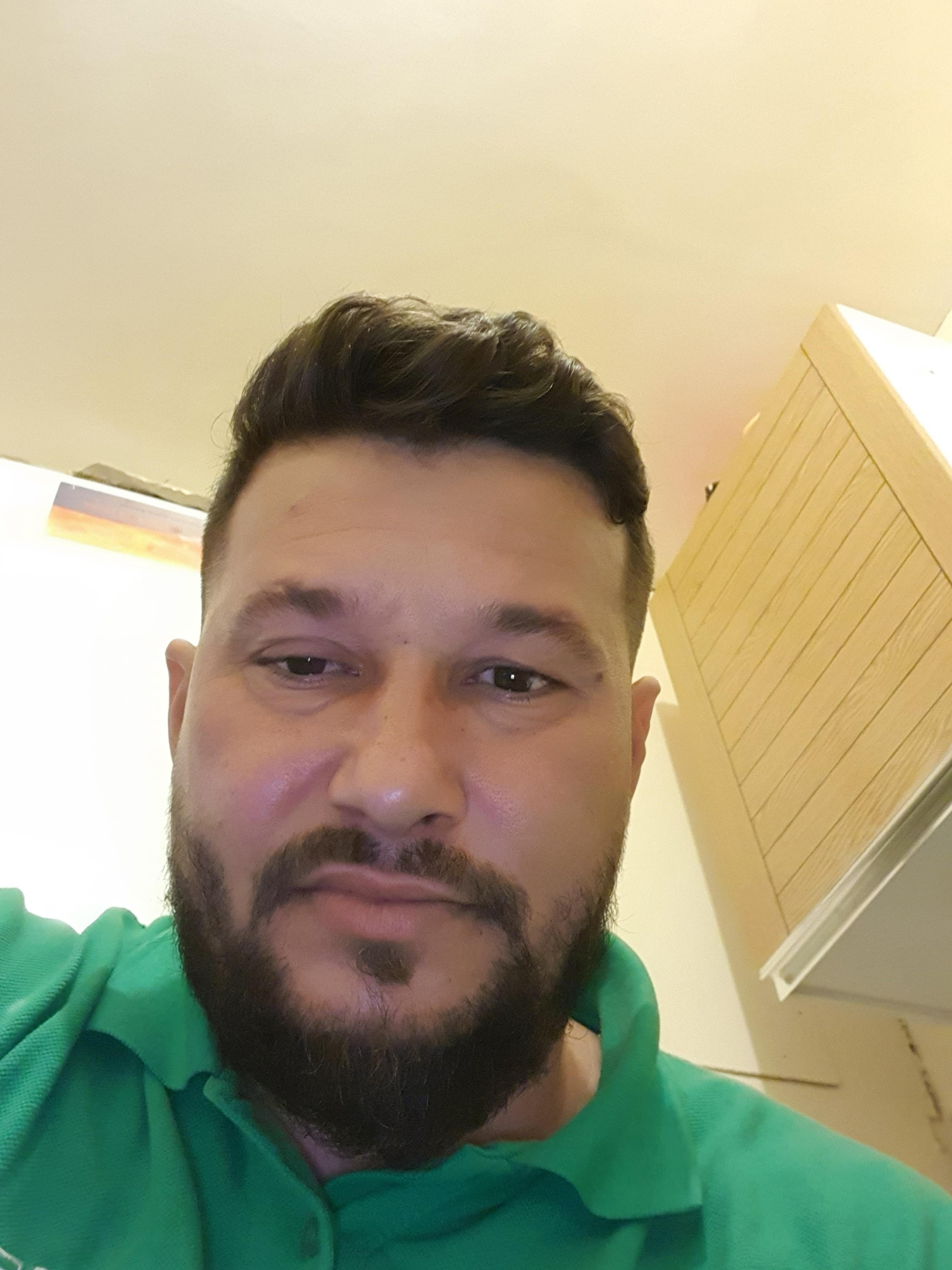 Bobi Varvaroiu
