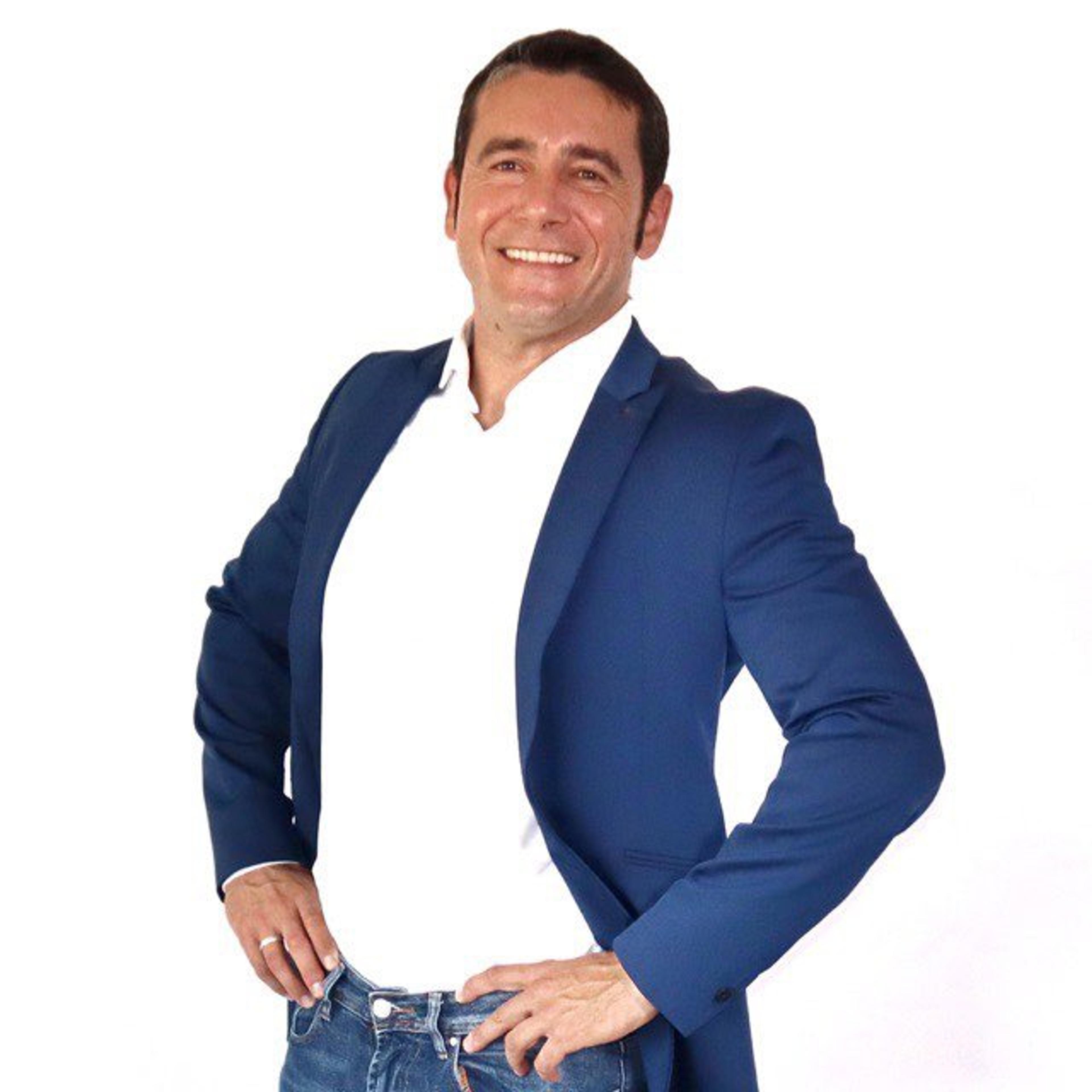Sergio Lázaro