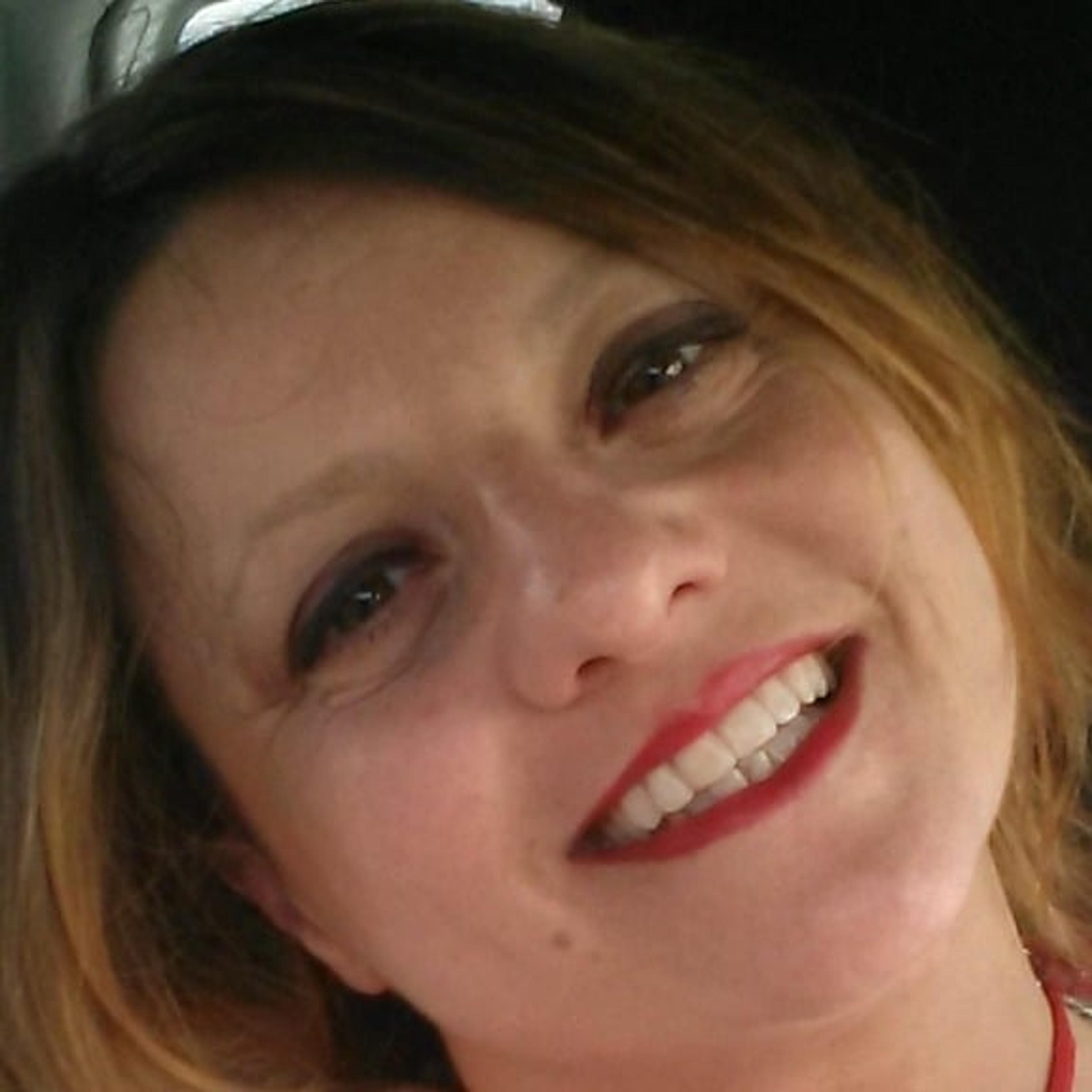 Akasha-lifestyle Pranoterapia/Trattamenti Energetici/Guarigione Riconnettiva/OPERATORE IN DBN