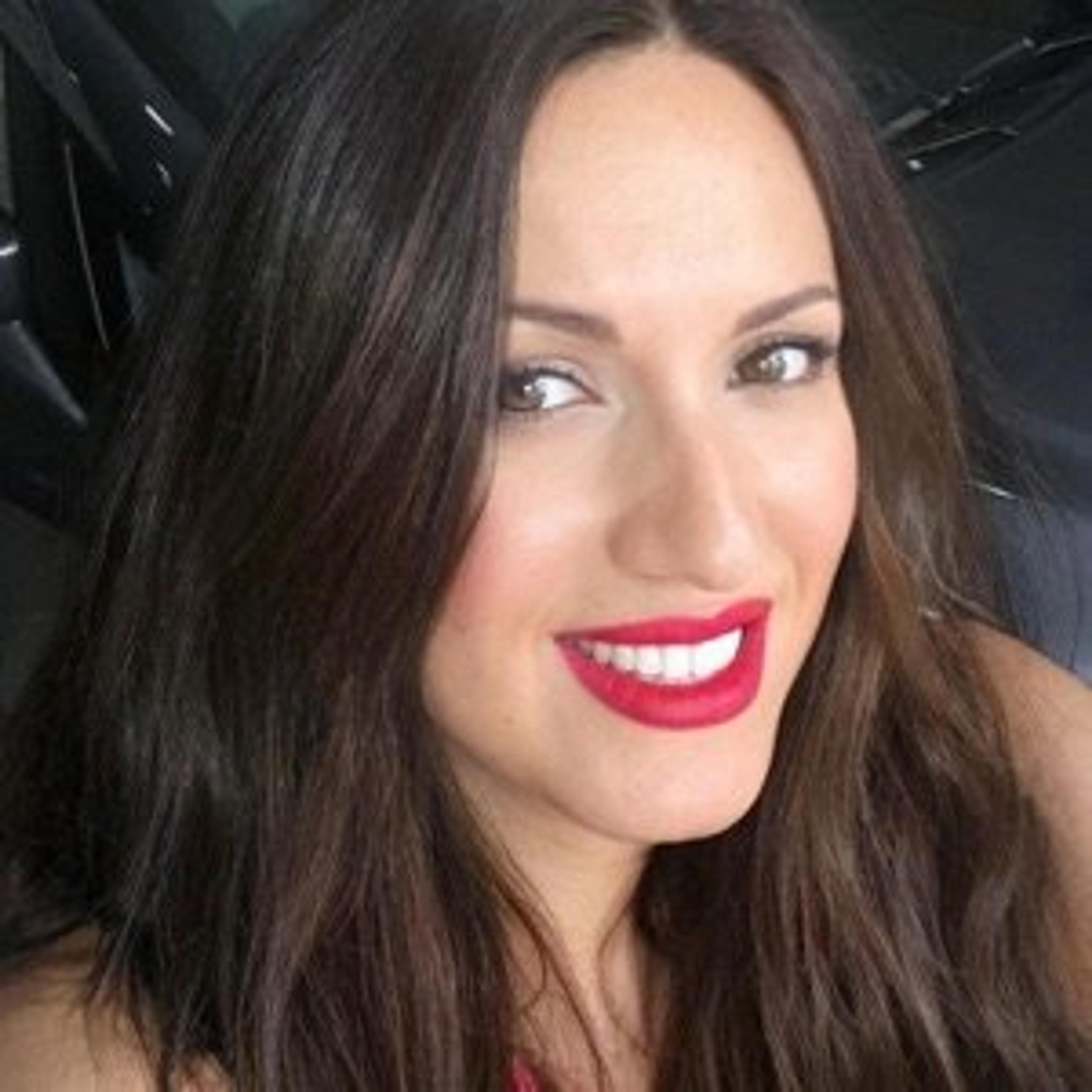 Laura Mistretta make up artist & Personal Shopper