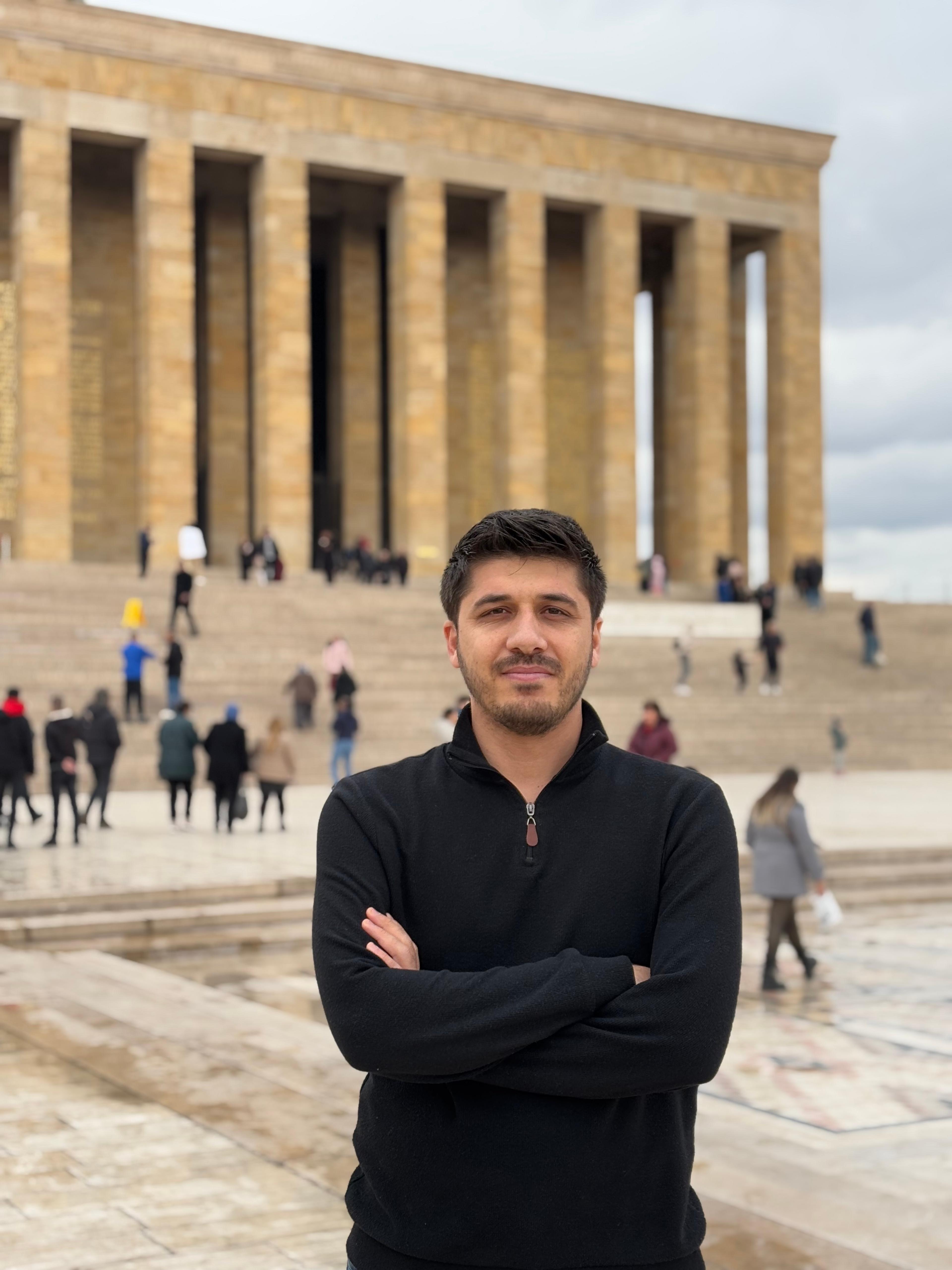 Asım Köroğlu