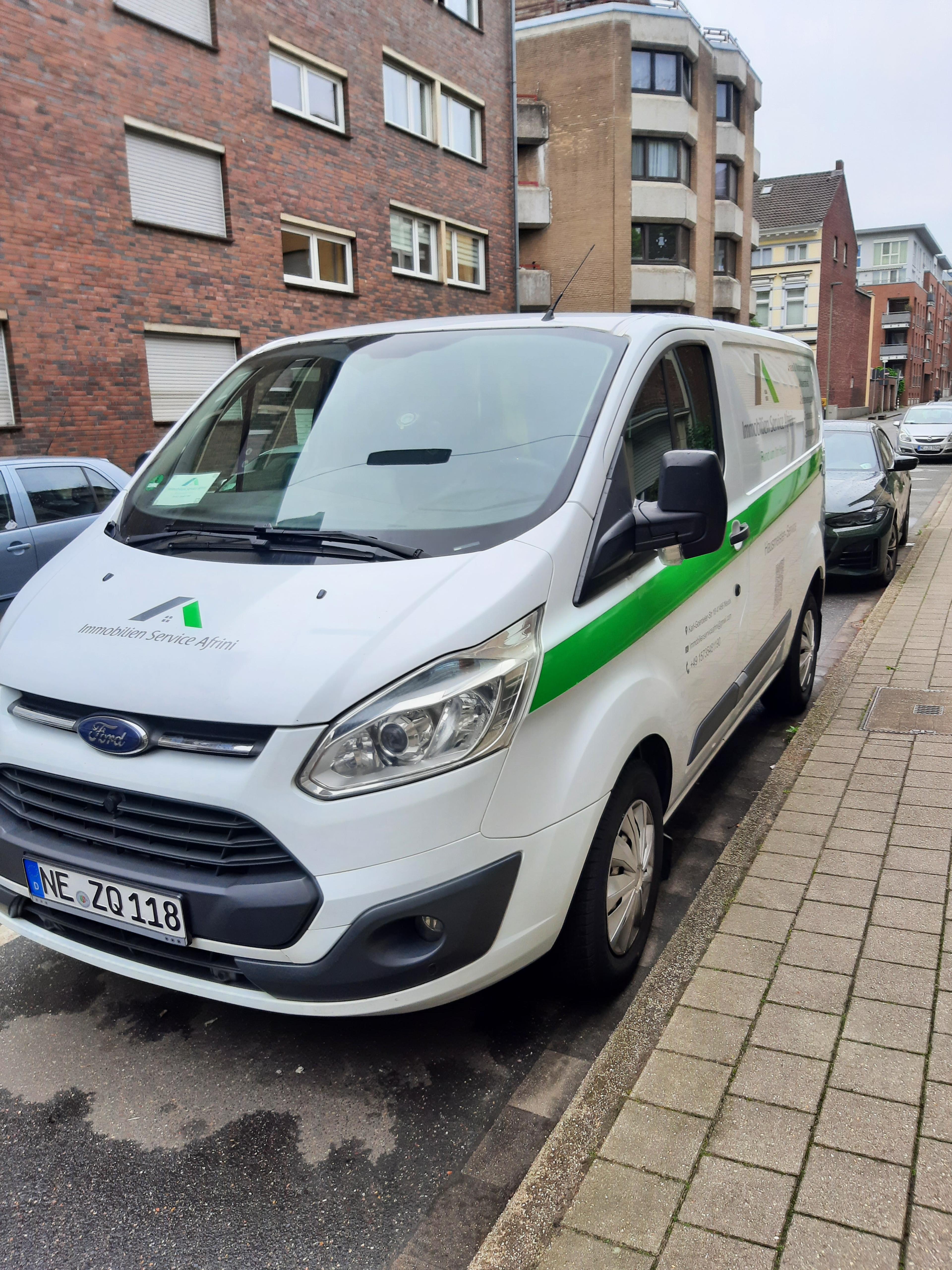 Immobilien Service Afrini