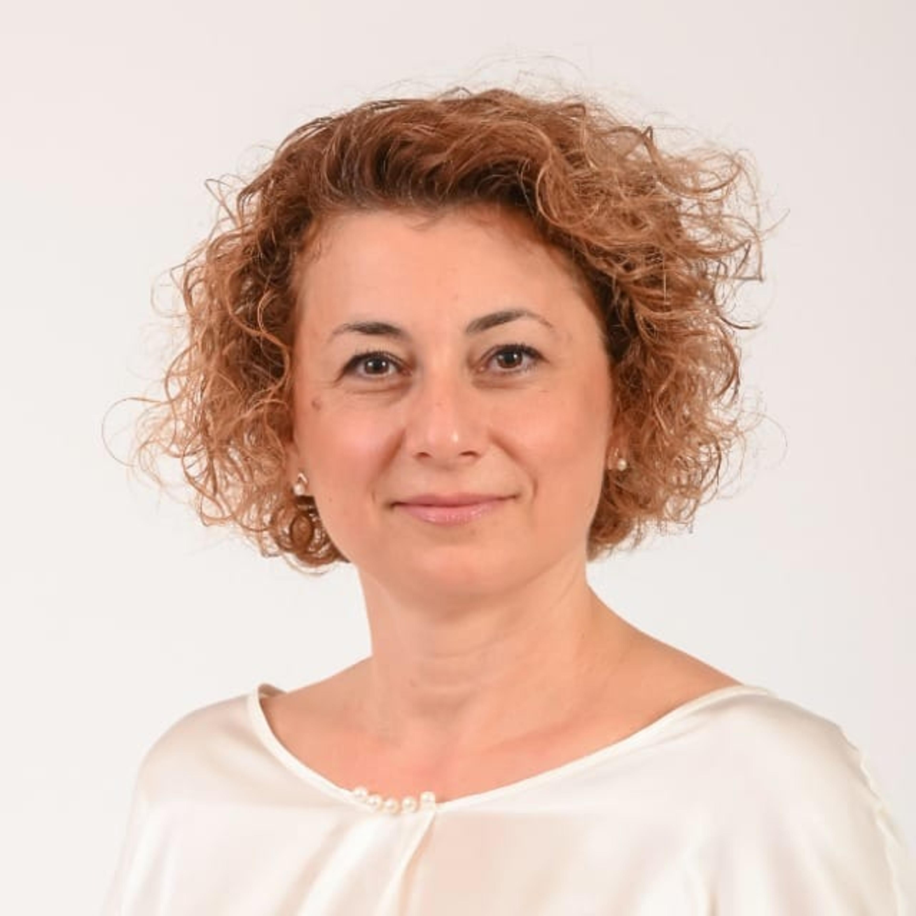 Claudia Niculescu-Scartan