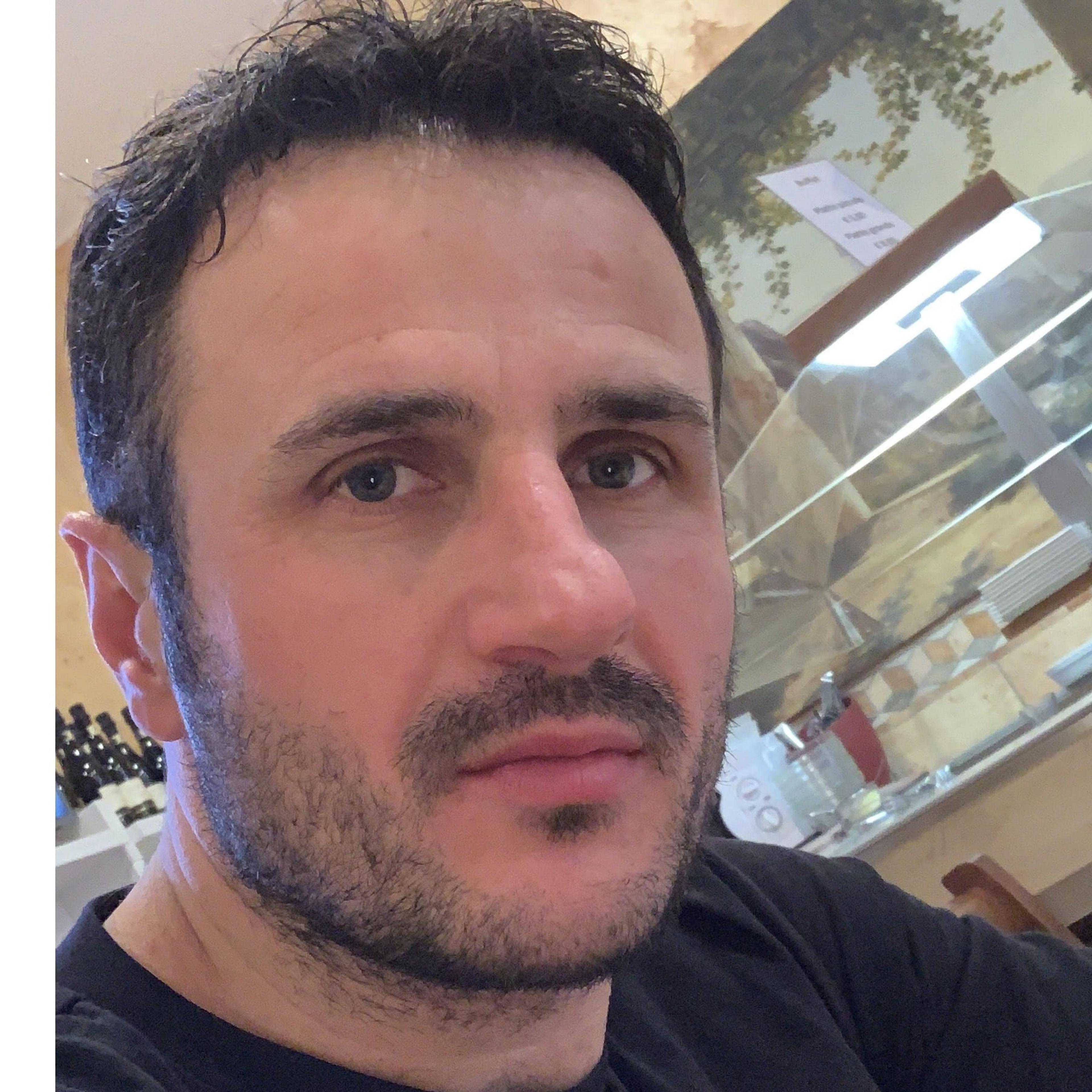 Montaggi Matteo di Hoxha Lulezim