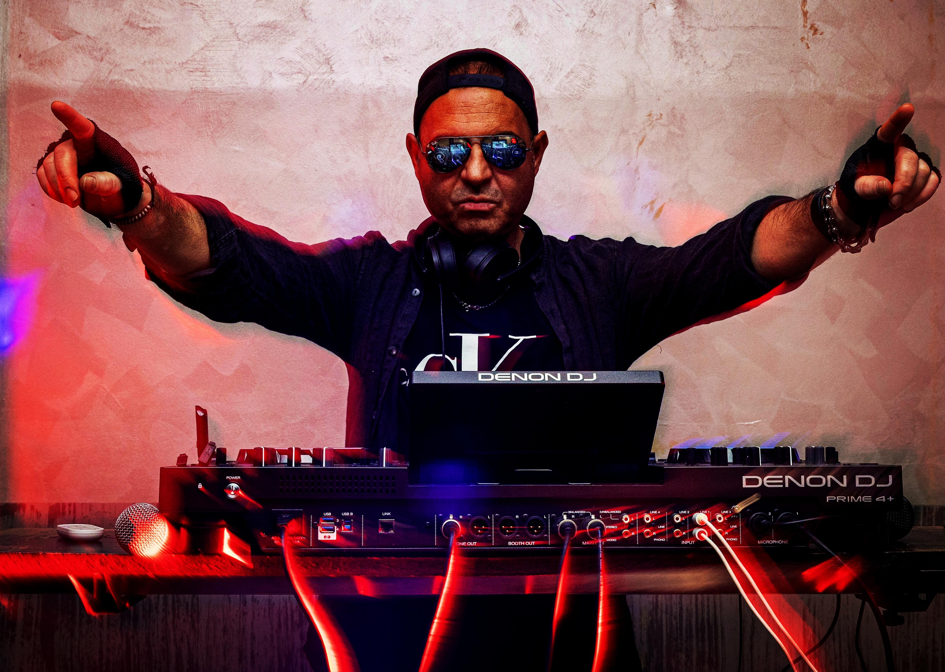 DJ KOKO DJ KOKO