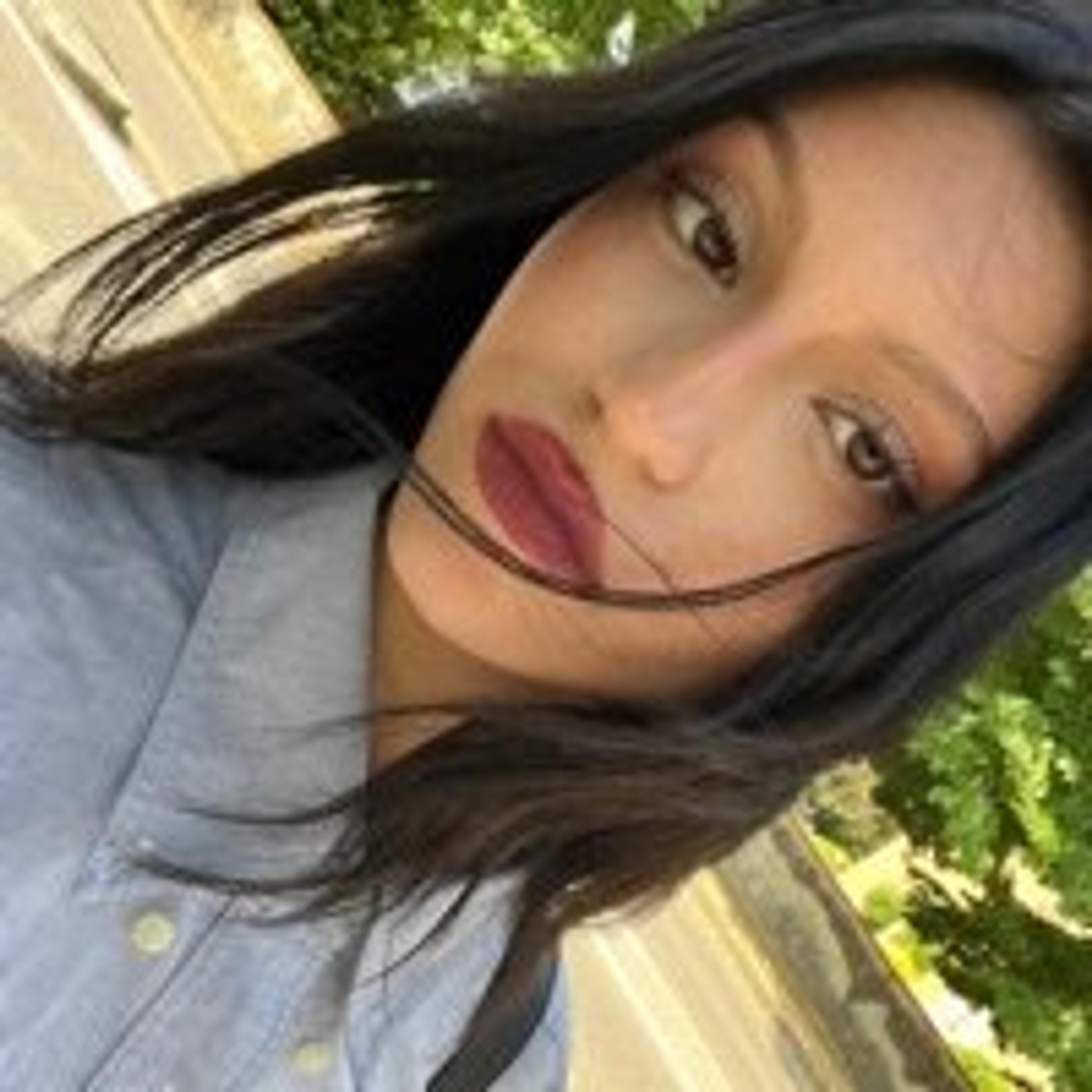 Sara Make-up Artist