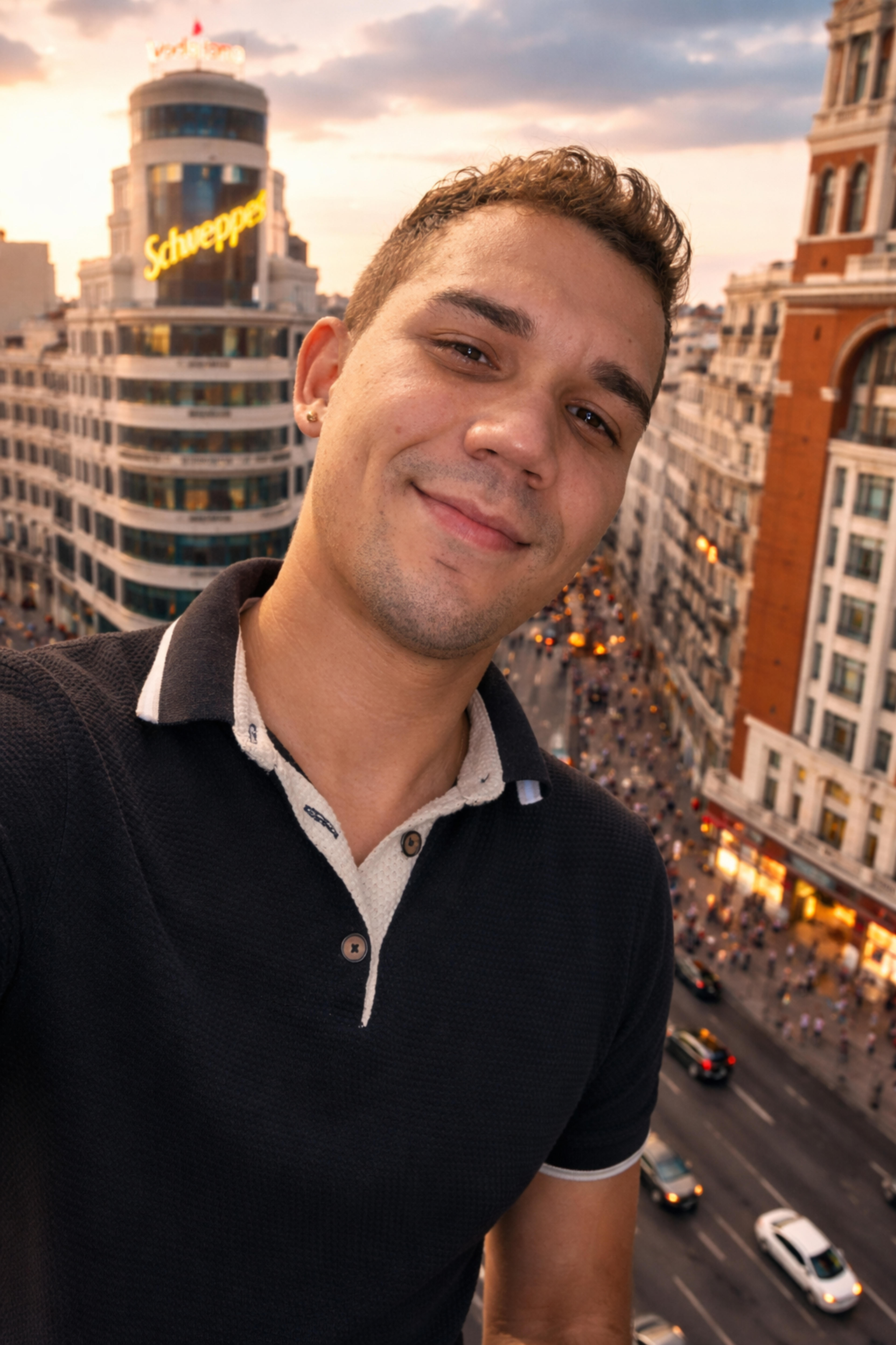 Simon Lopez