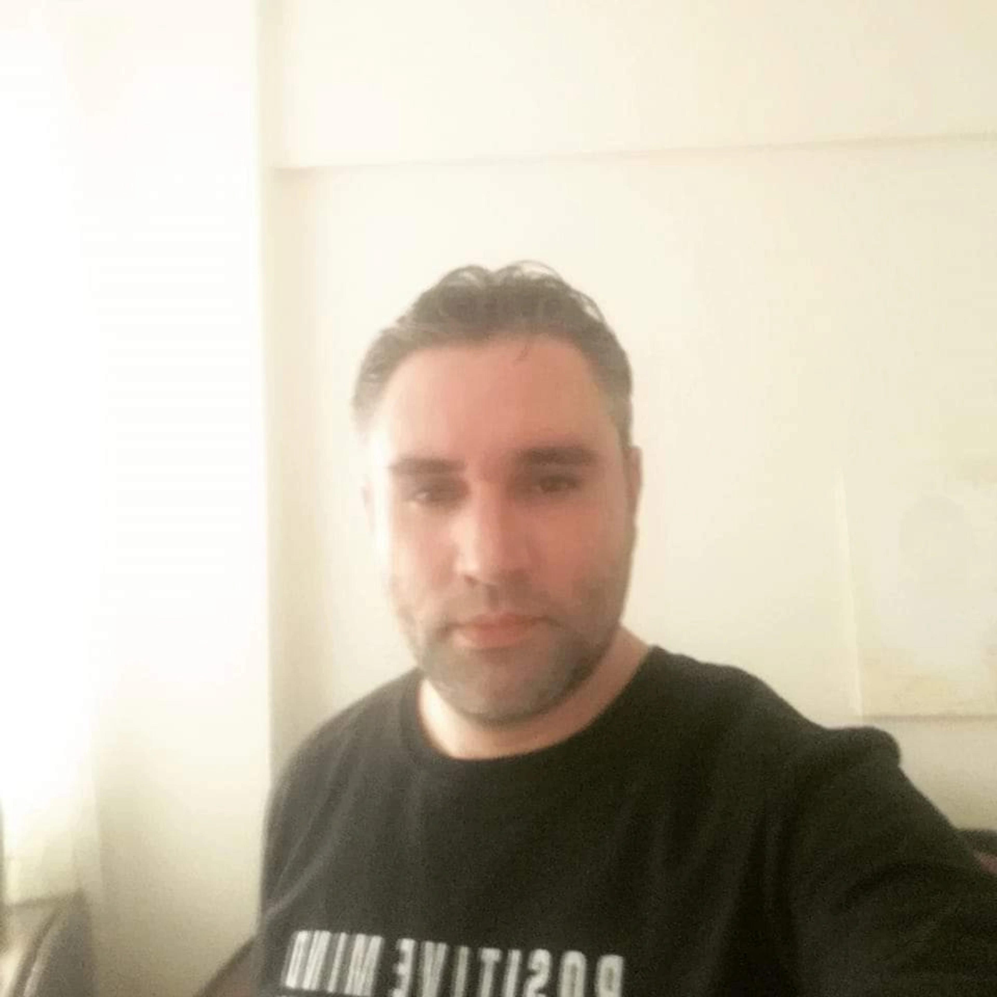 Emre Özdöşemeci