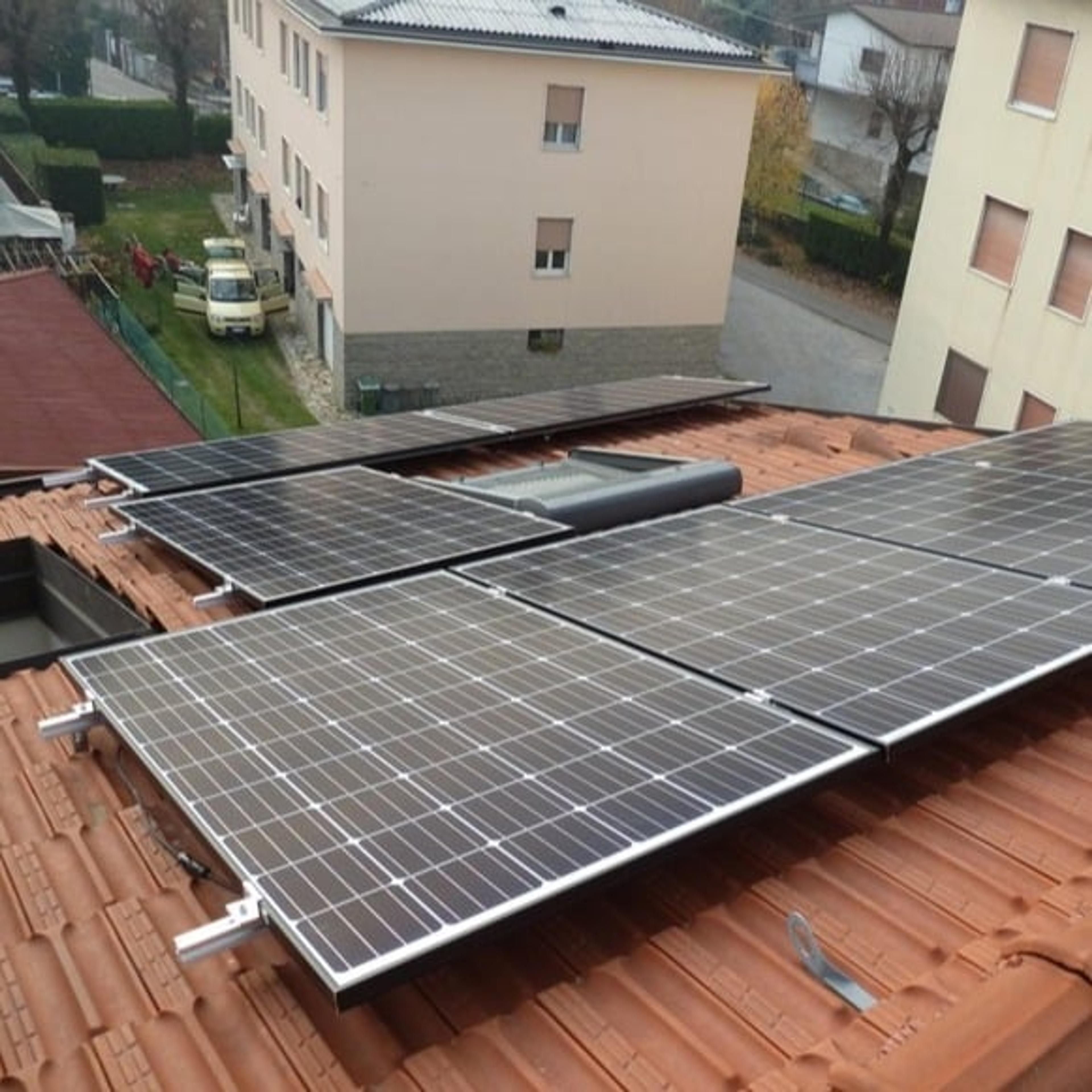 TECH SOLAR SRL