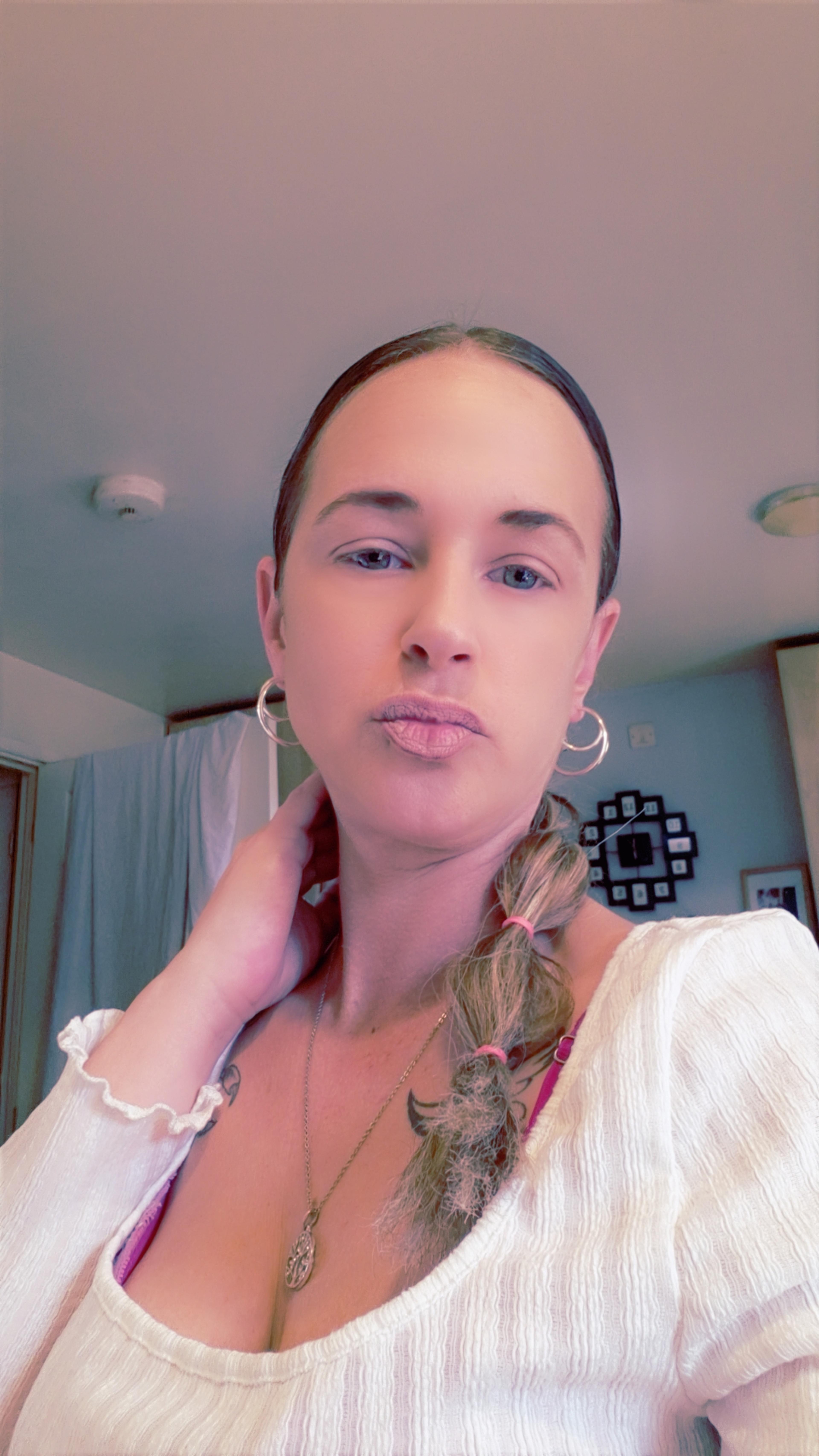 Hannah Share