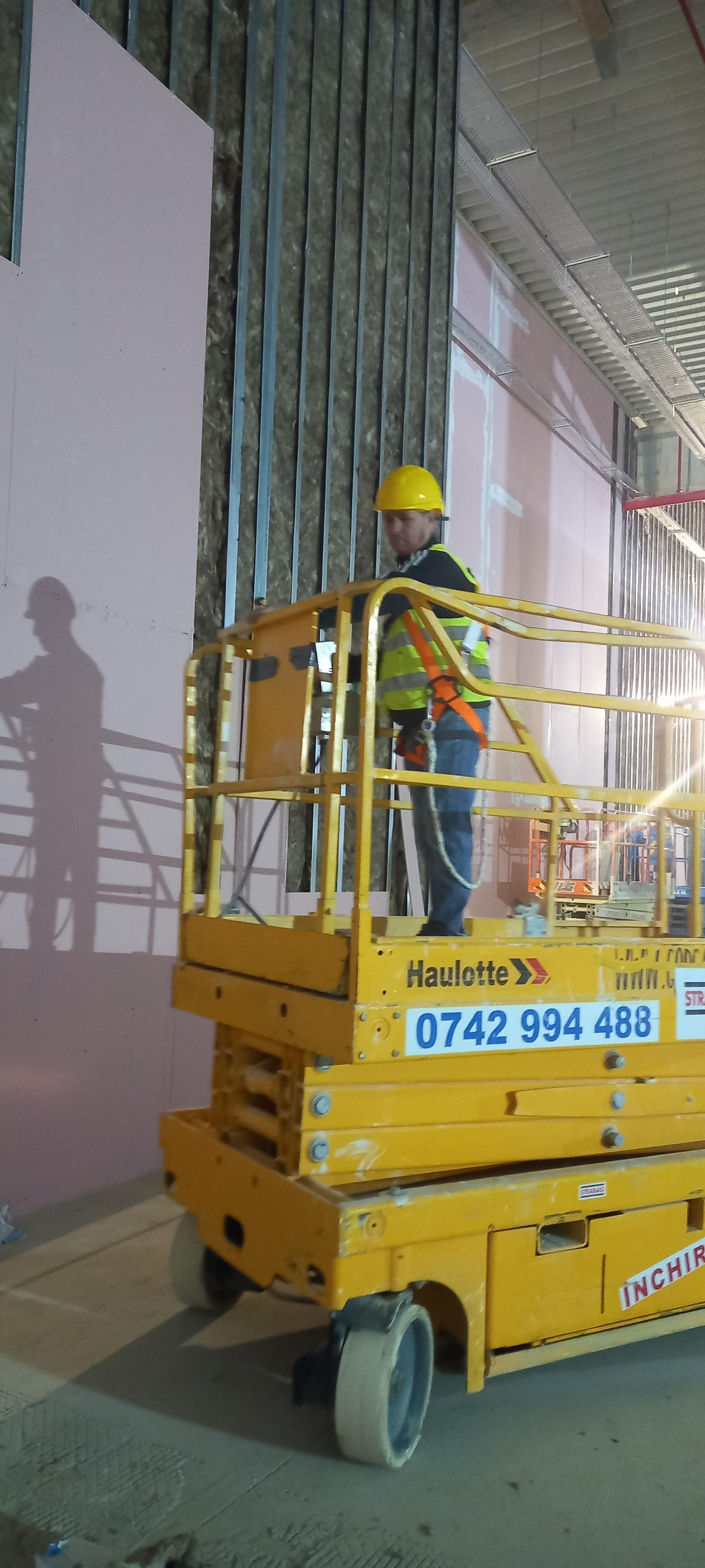 Work And Bussines SRL