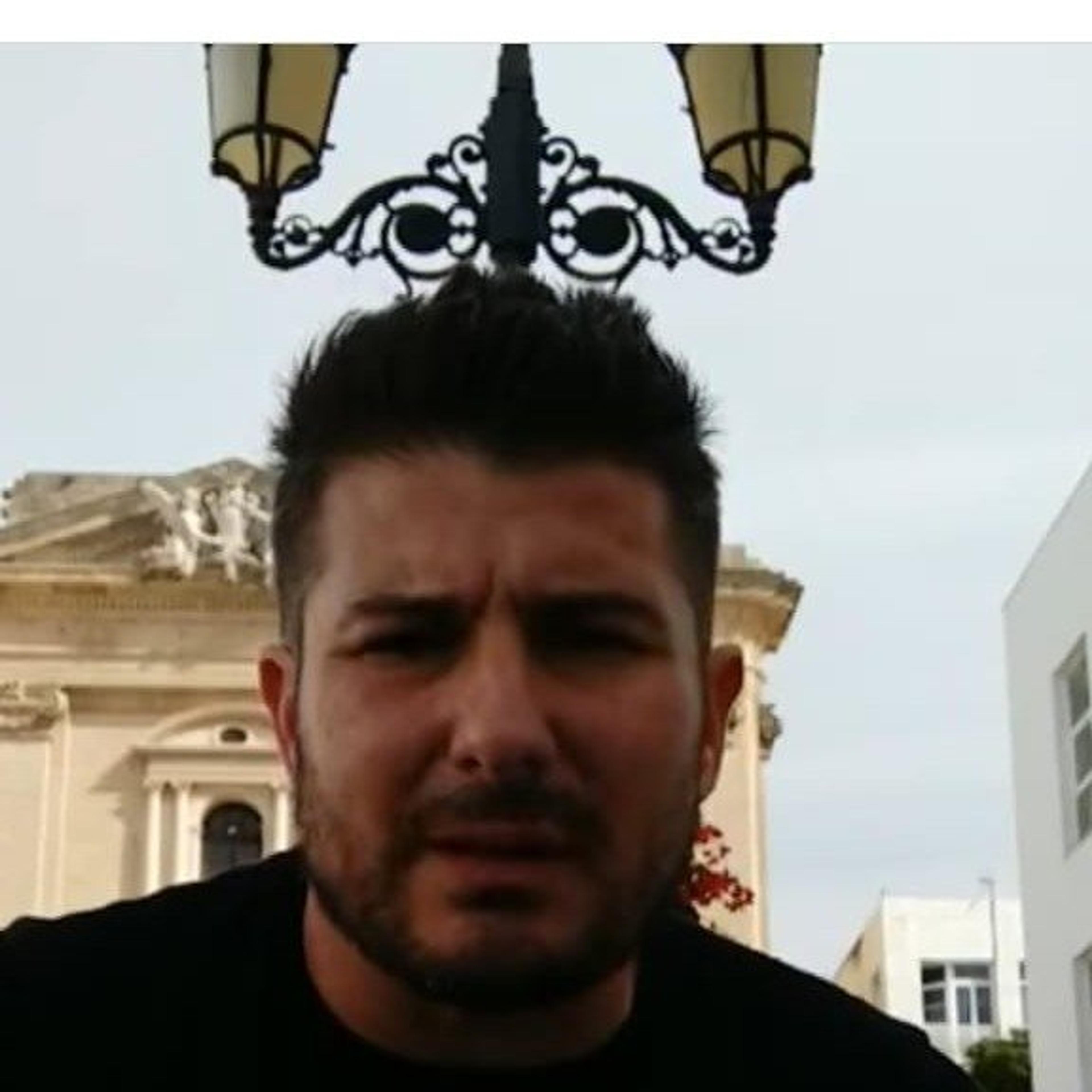 Manuel Vela