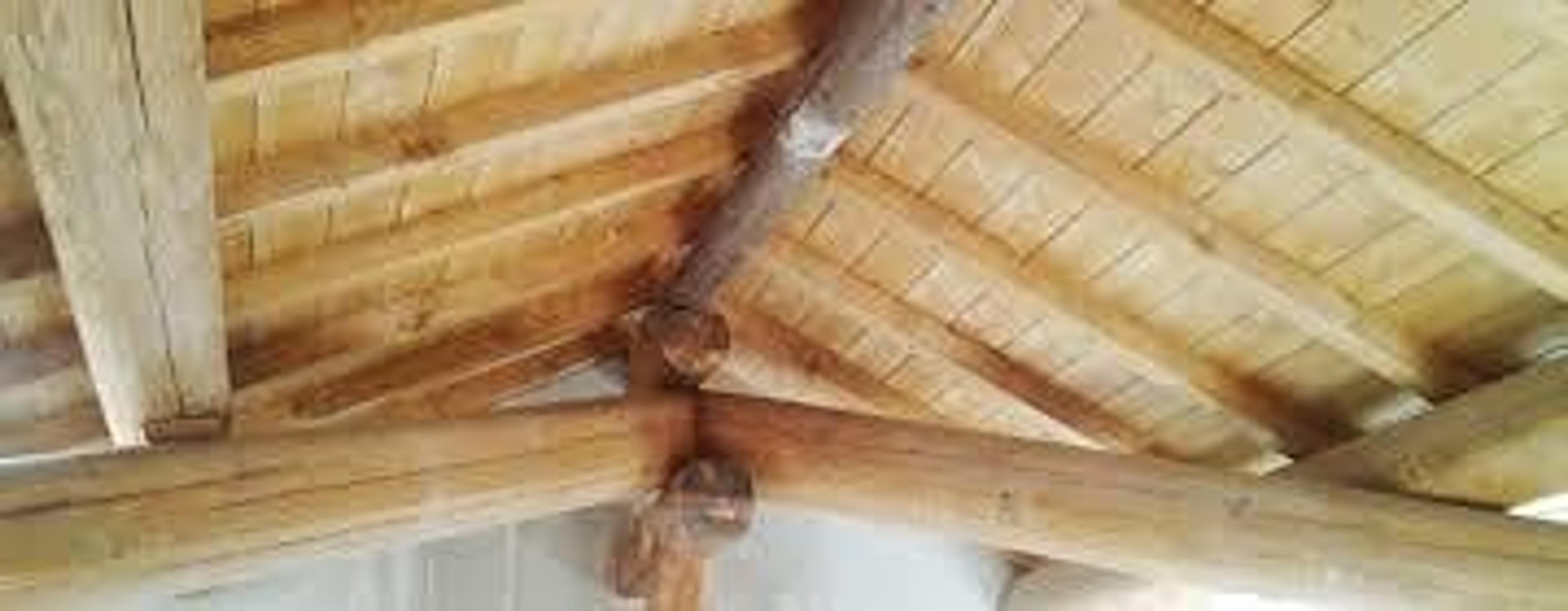Eseguiamo lavori di ristrutturazioni appartamenti e bagni da circa trent' anni,opere di muratura in