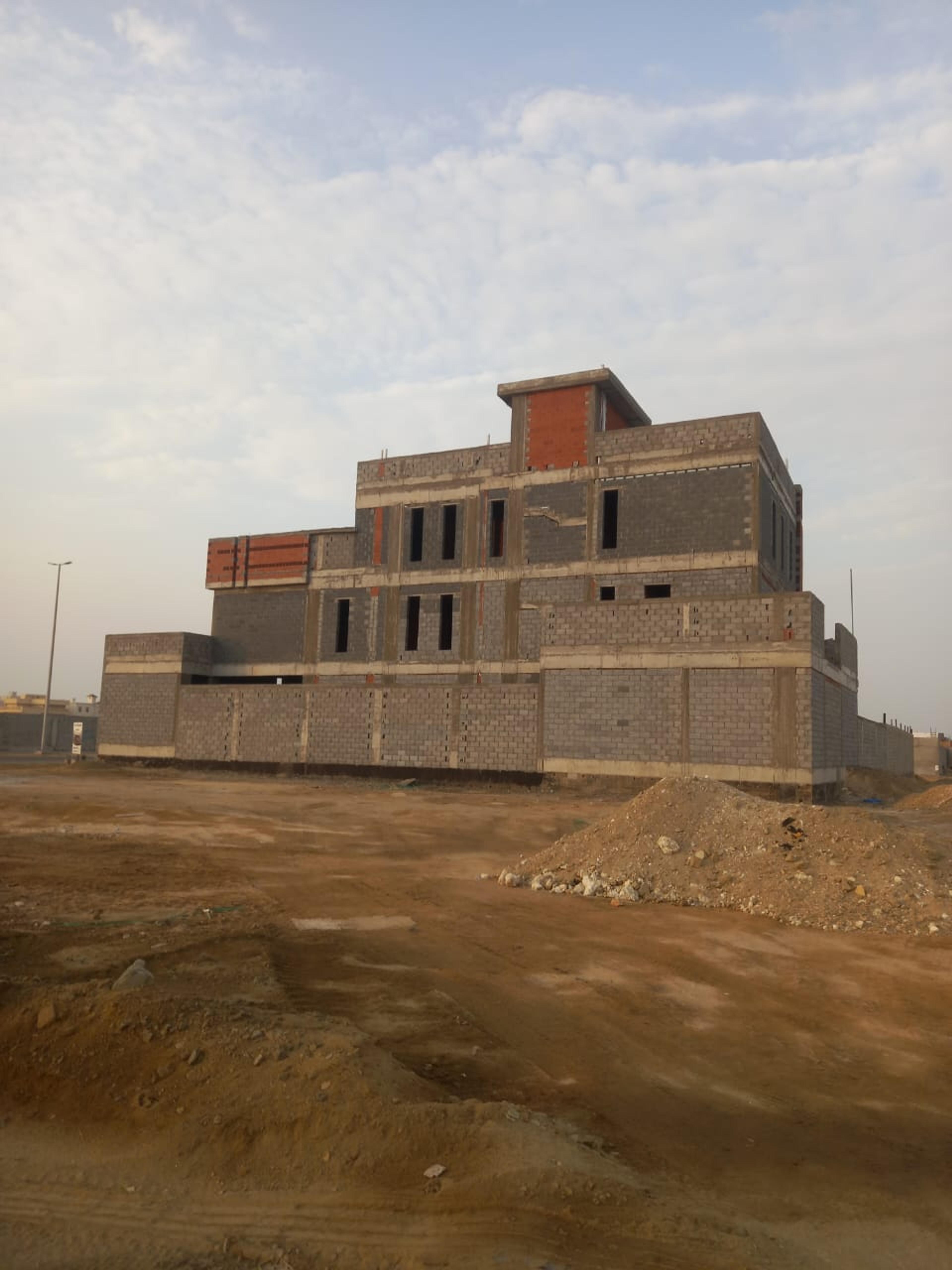 مقاولاة عامه تشطيب وترميم ولديناء معداة للهدم وترحيل باسعار منسبه لزبايناء الكرام