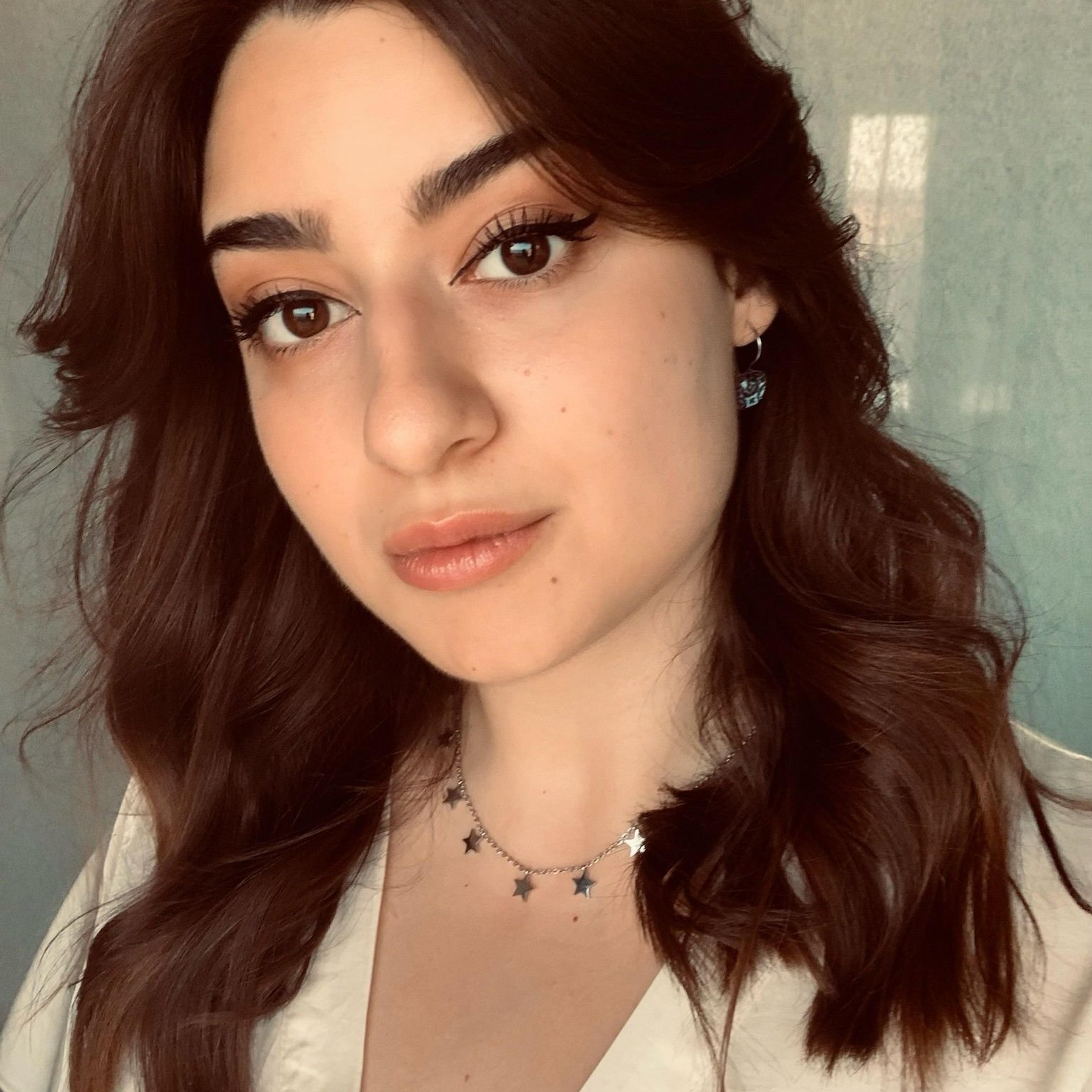 Valeria bronzino