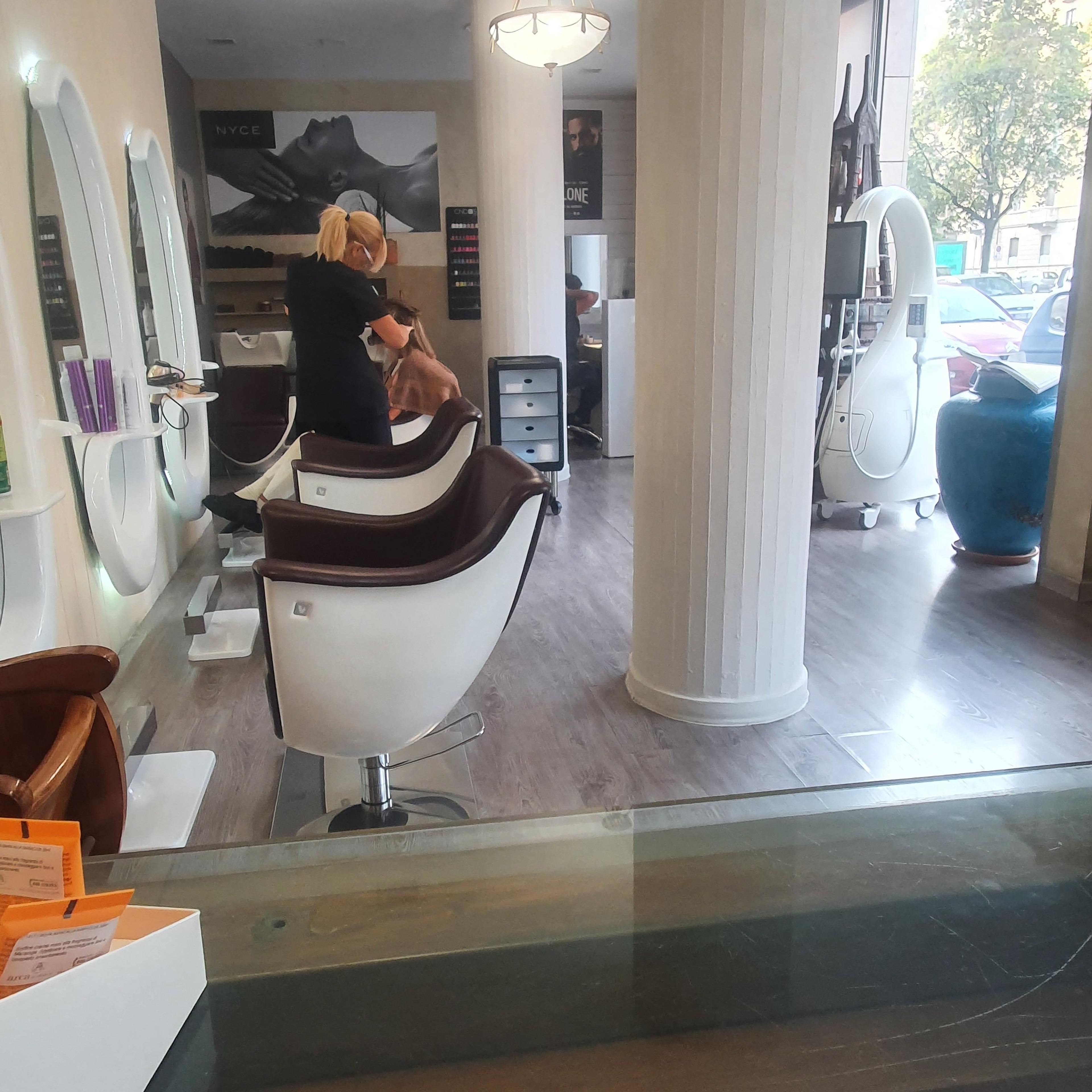 Centro estetico hair stilay genny solarium corso