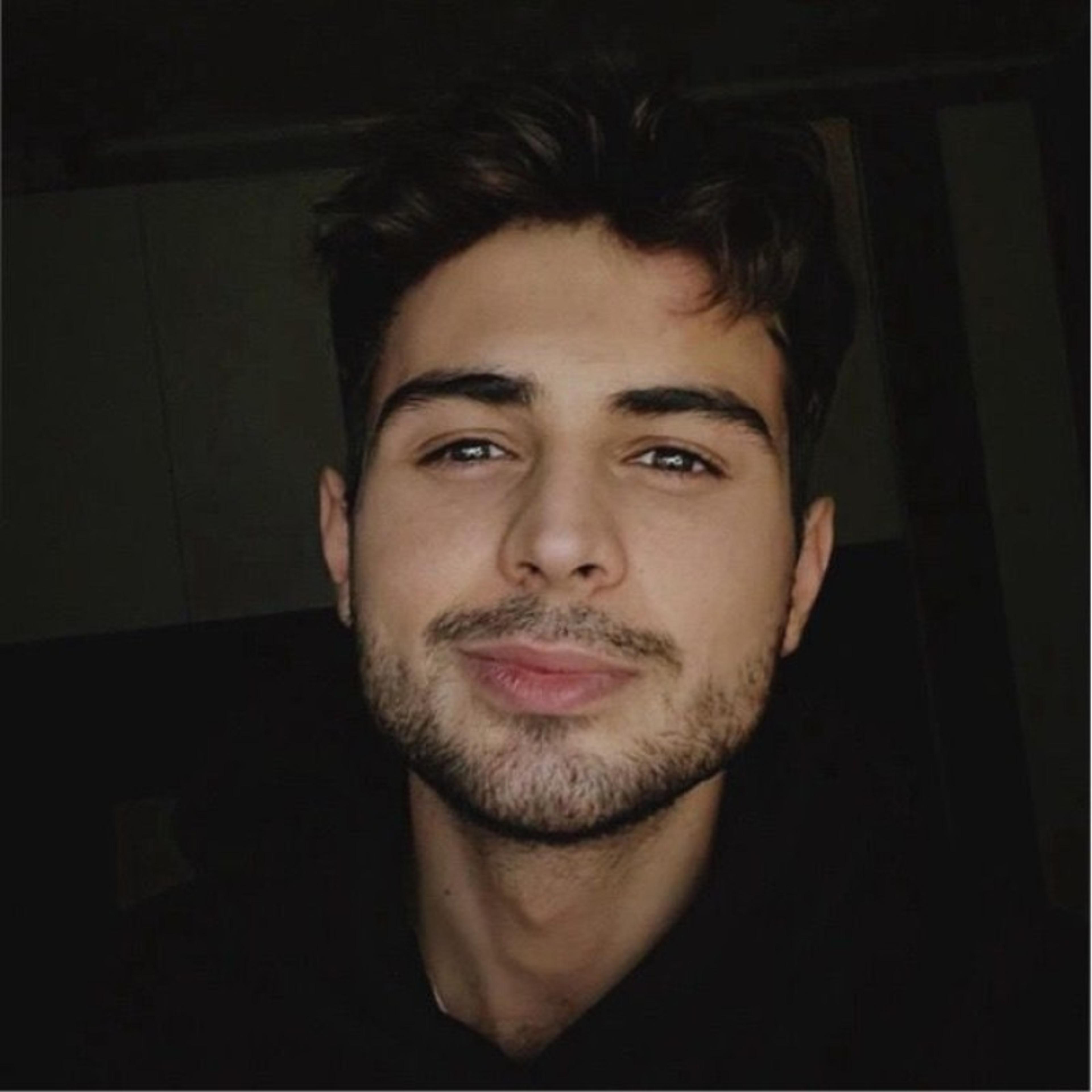 Samir M