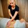 Massaggiatore professionale olistico e tecnico photo