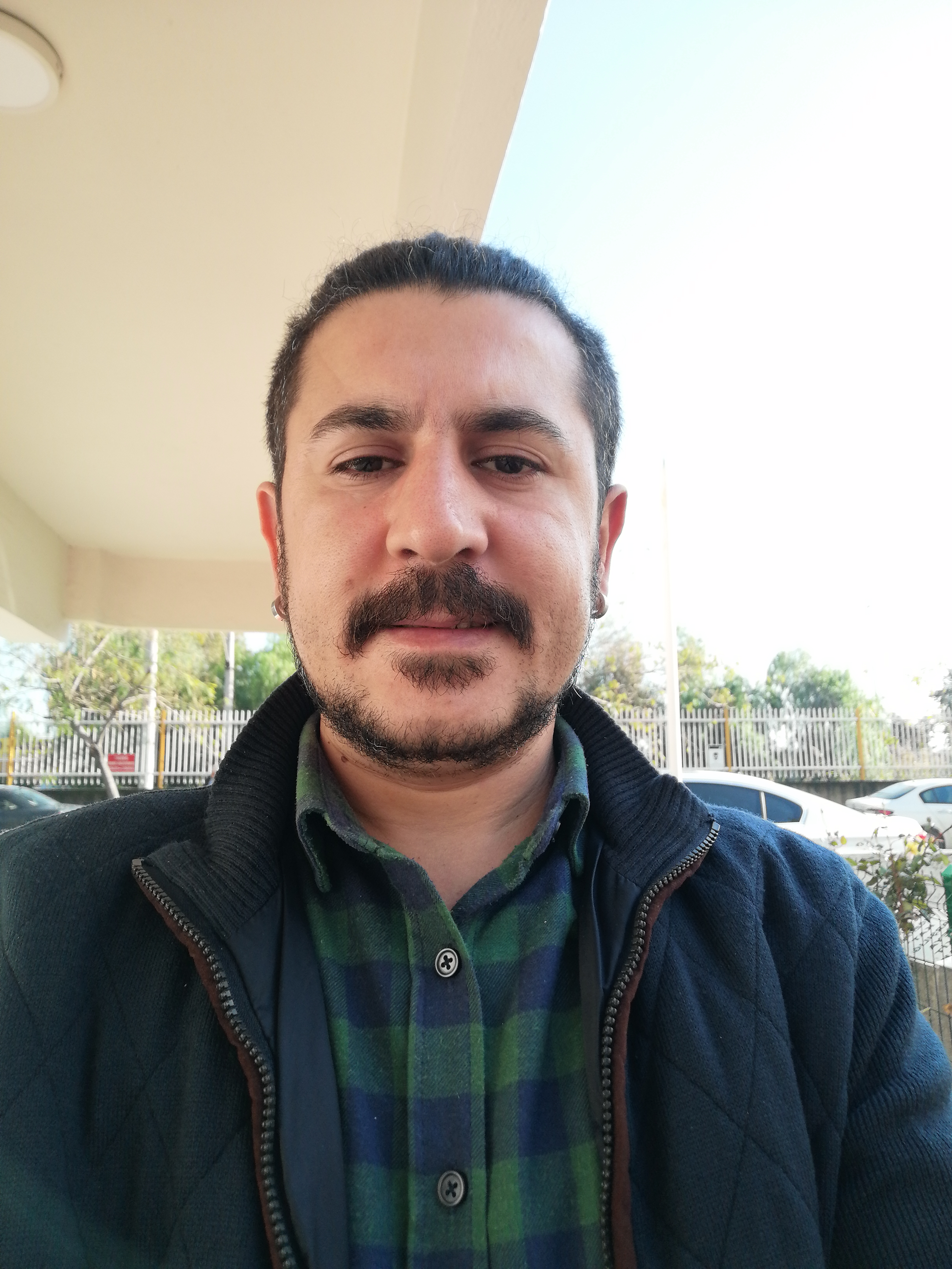 Şahin Ö. picture Şahin Ö. photo