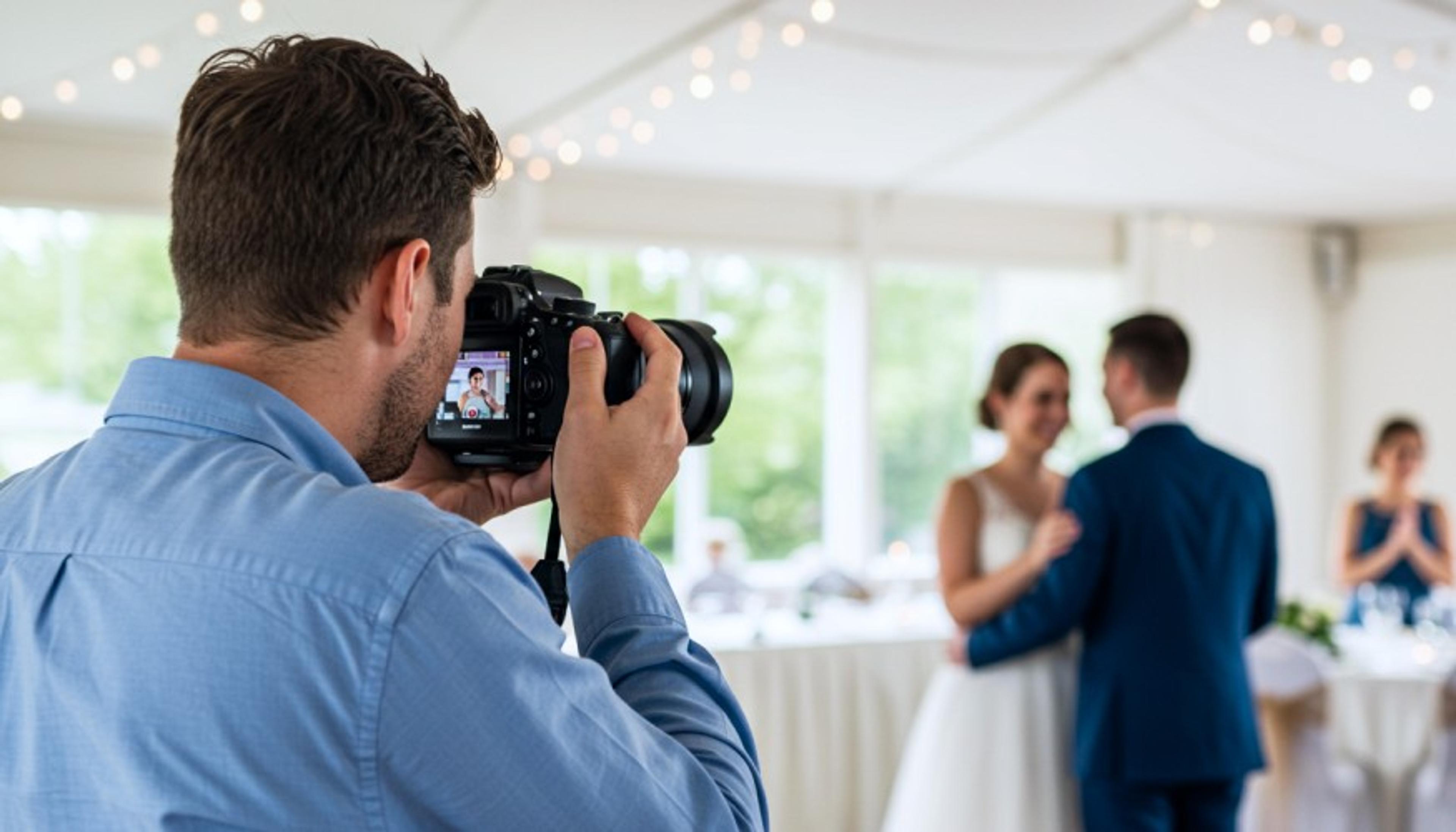 281 Hochzeitsfotografen sind bereit für dich.