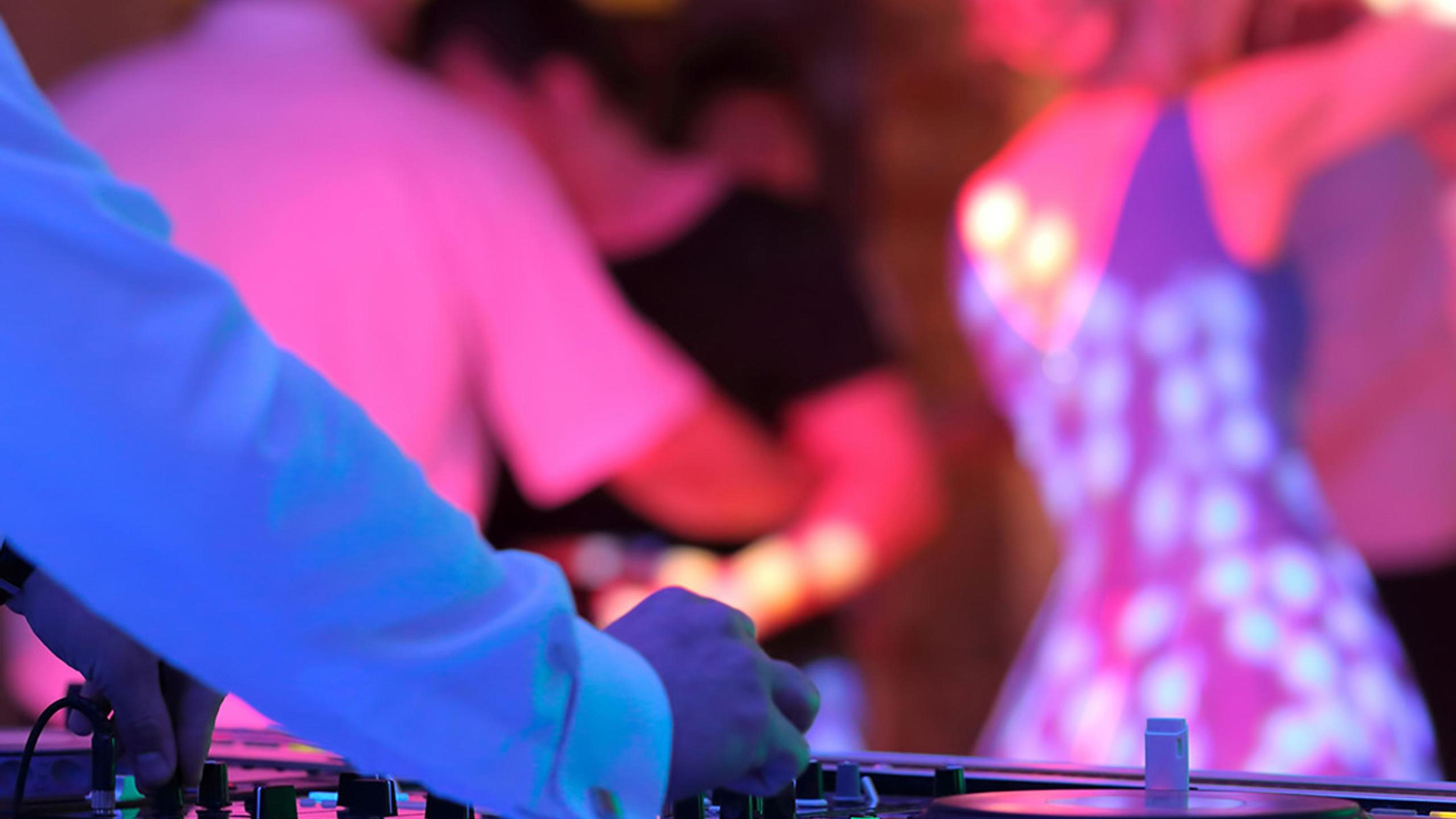 916 DJ per Matrimoni pronti per te.