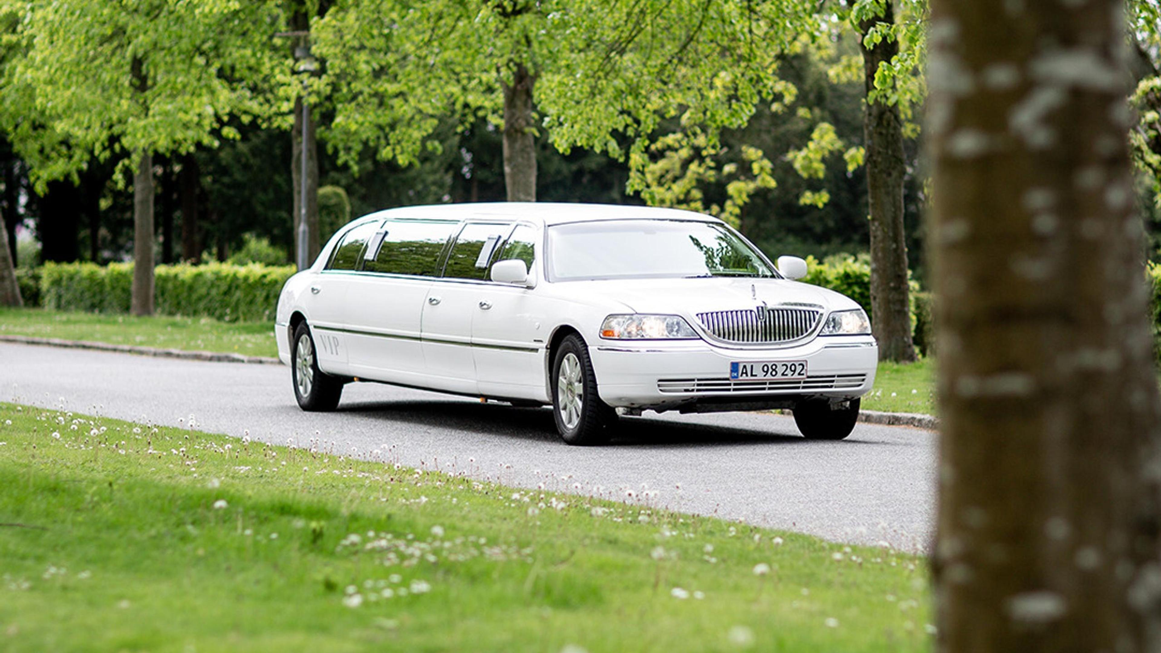 768 Servizi Noleggio Limousine pronti per te.