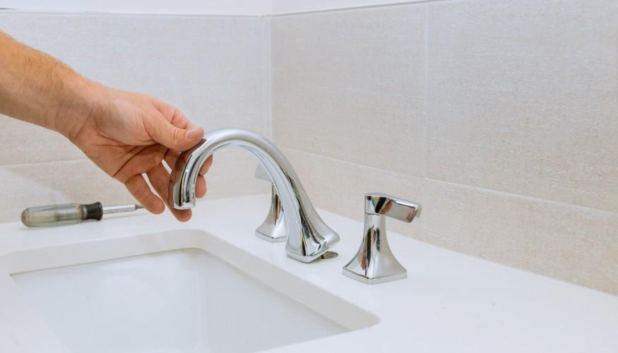 Wasserhahn Installation