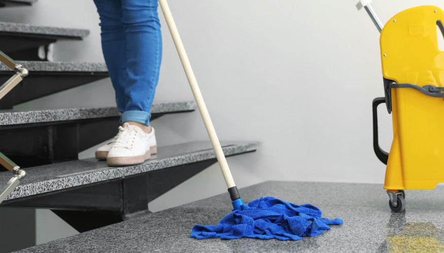 Lépcsőház Takarítás