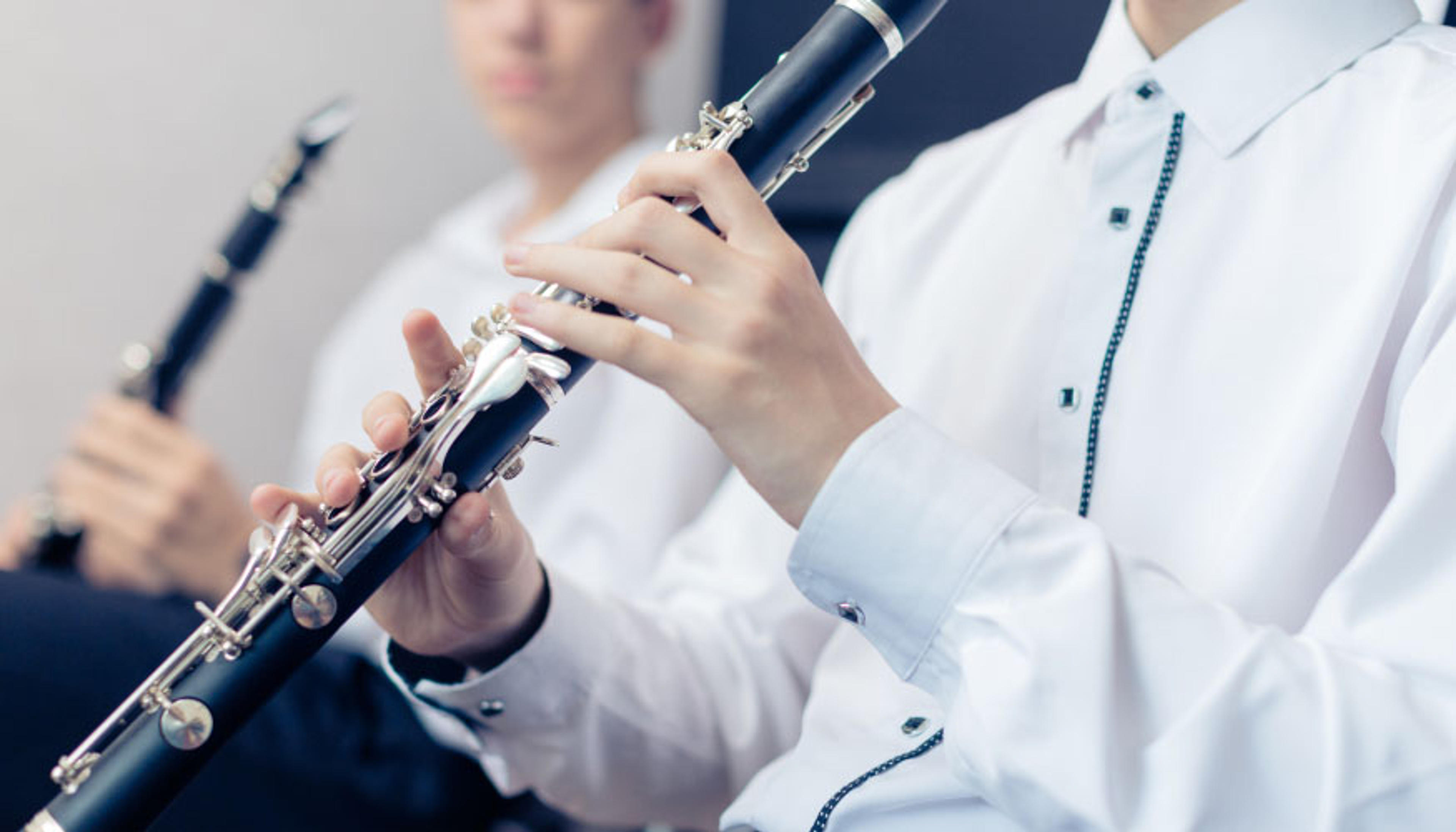 303 Klarnet Öğretmeni hazır.