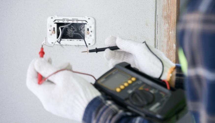 تركيب الكابلات والأسلاك