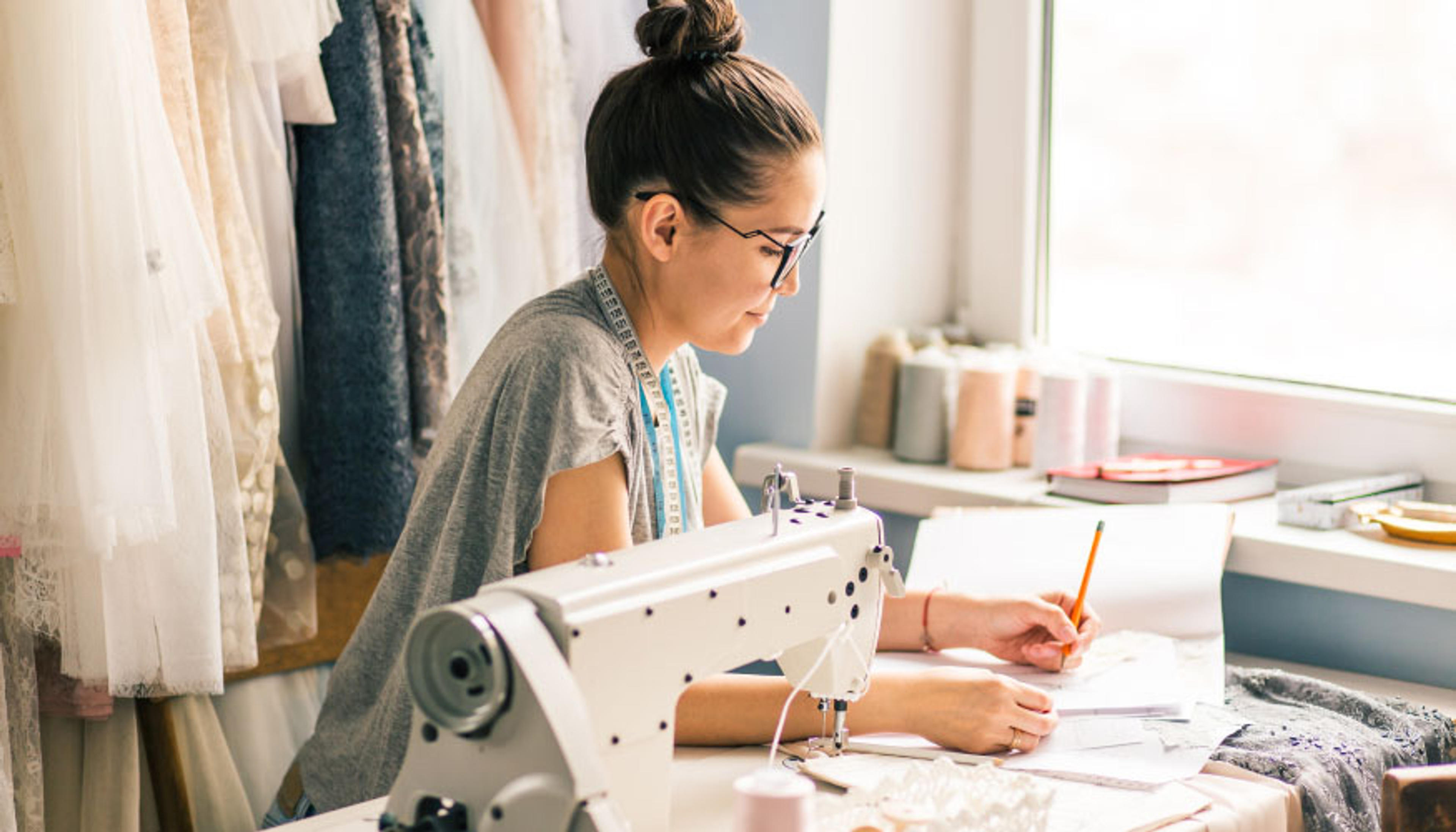 4444 Kıyafet Dikimi Terzisi hazır.