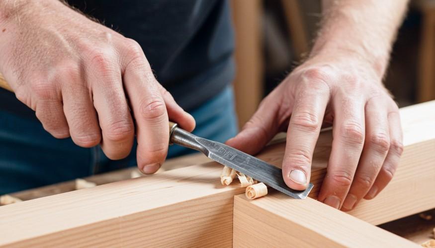 نجار موبليا