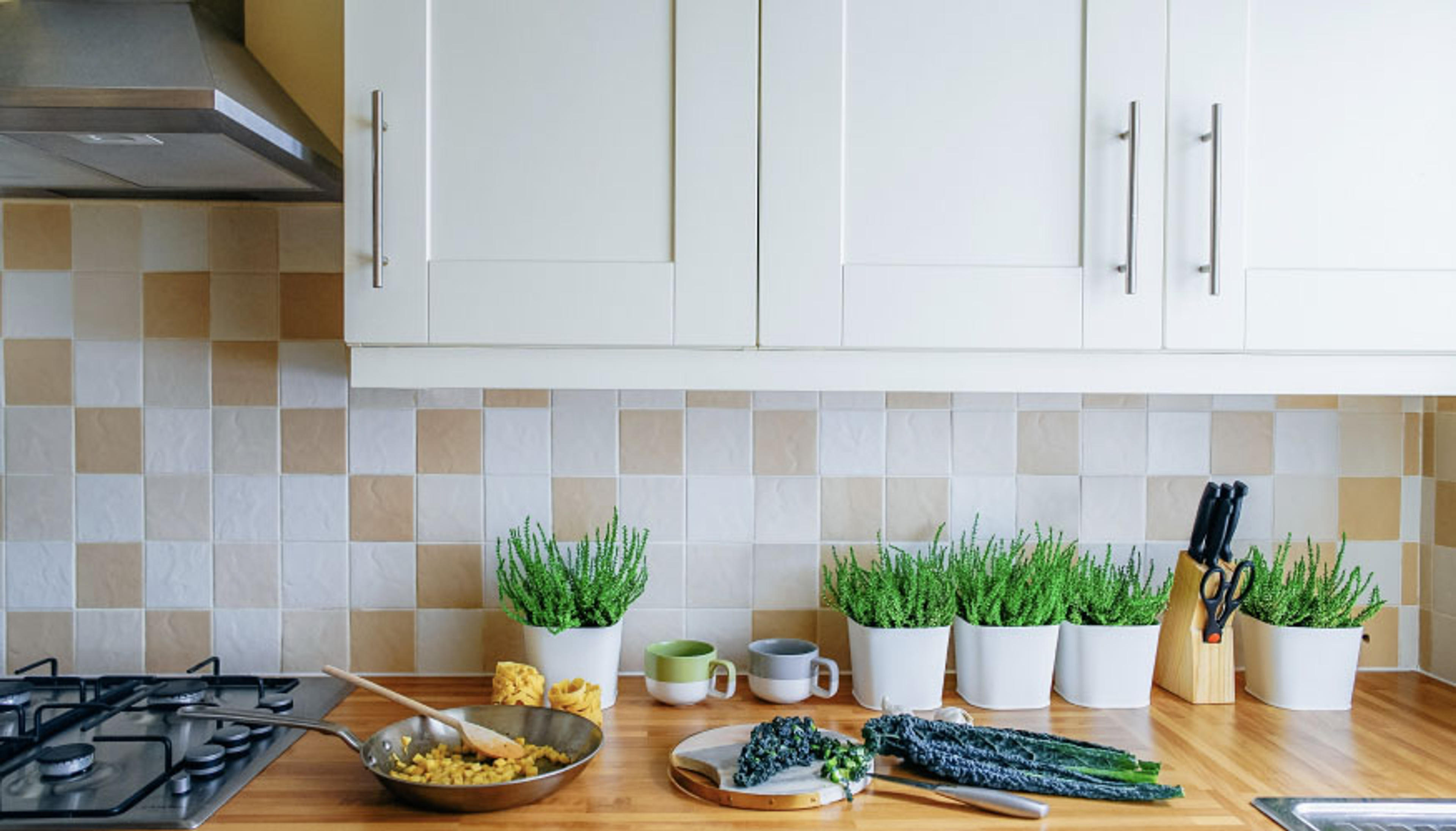 2416 Derz Yenileme Ustası hazır.