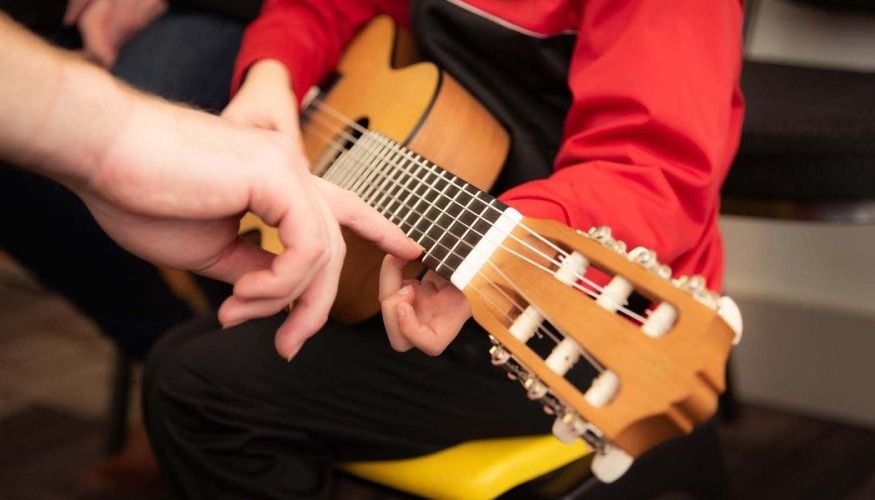 Adultes, apprenez la musique facilement dans la région de Pessac.
