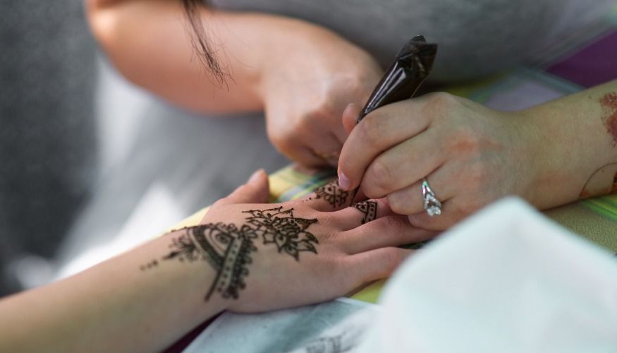 Tatouage henné : les plus beaux modèles pour femme