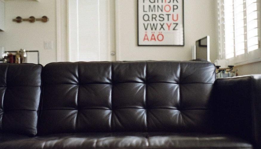 Riparazione Divani in Pelle