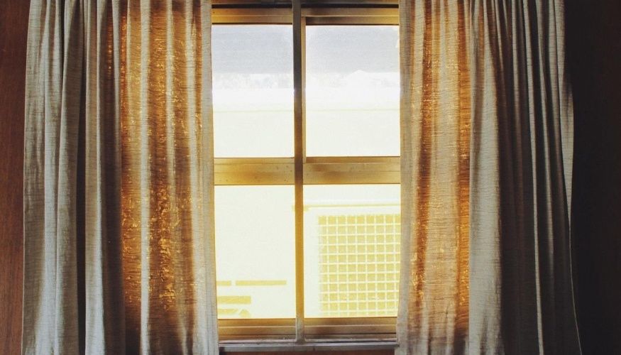 Tende per finestre con cassonetti: soluzioni di Brianzatende