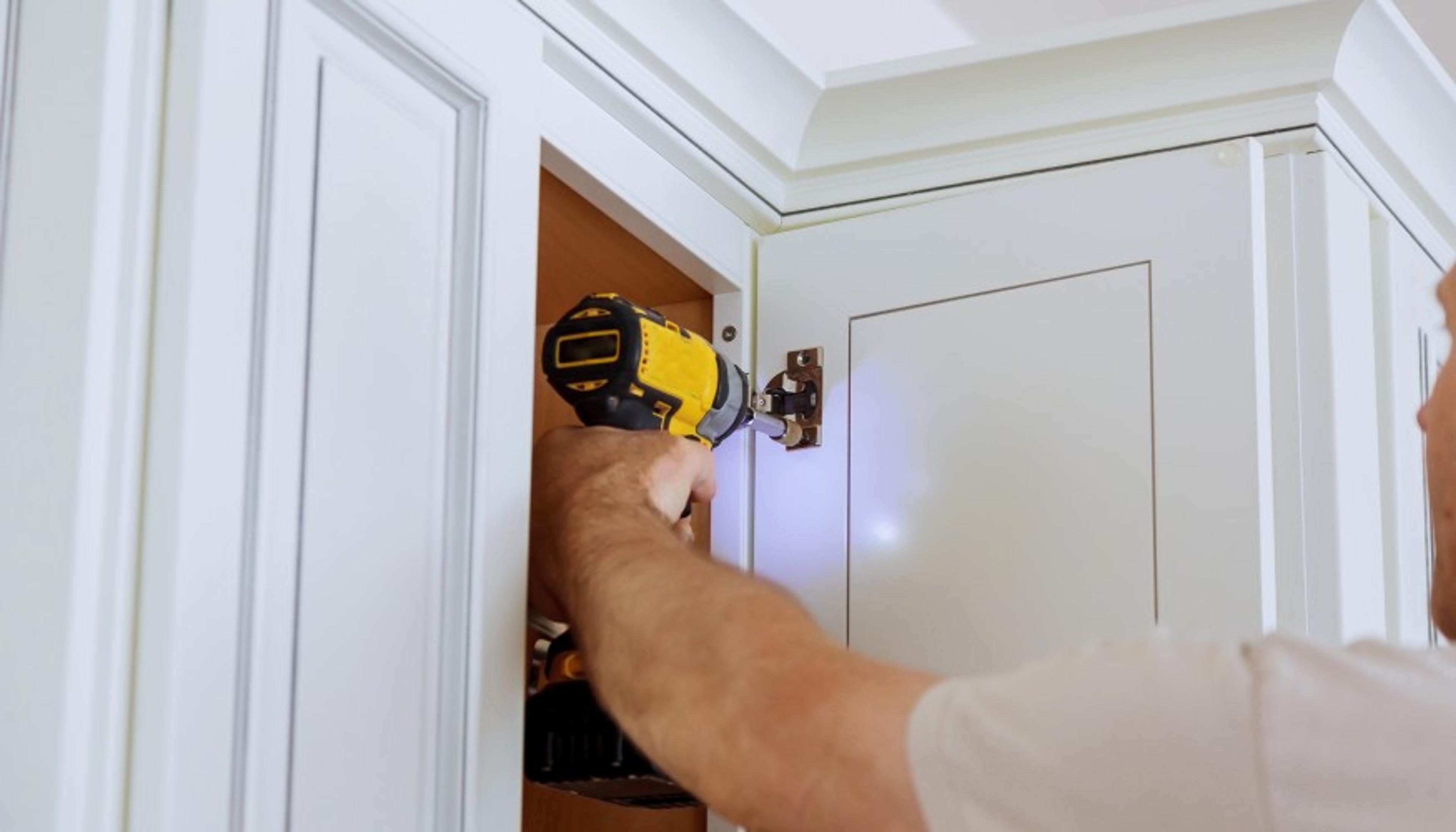 1949 Kombi Dolabı Yapımı Ustası hazır.