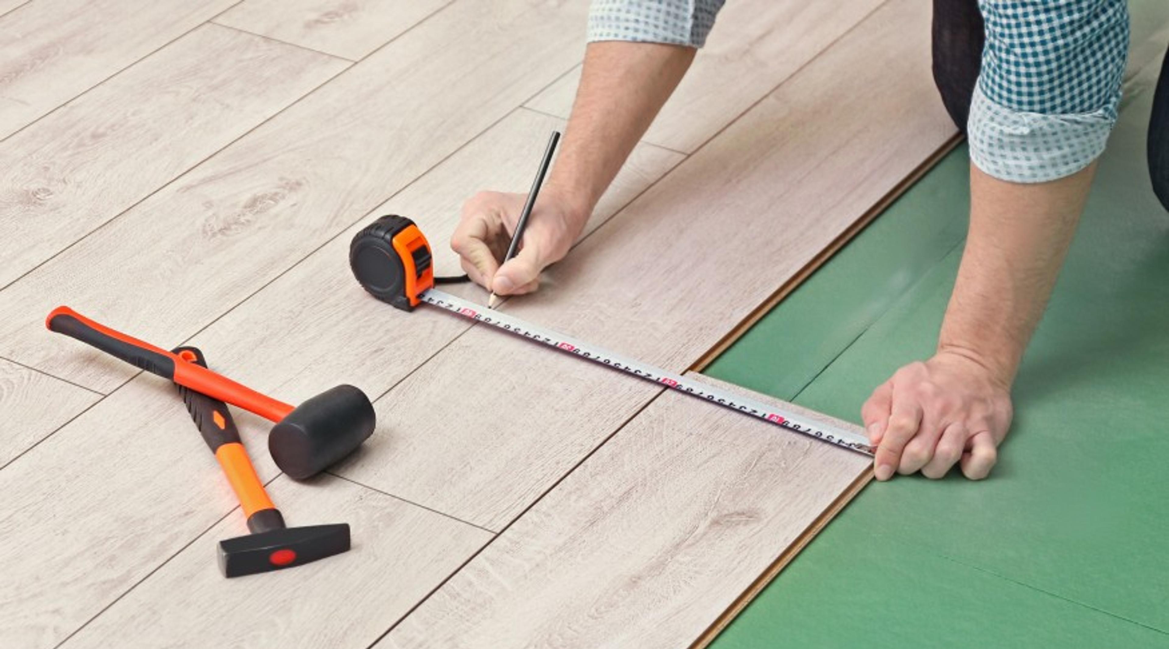Laminate Flooring Fitting