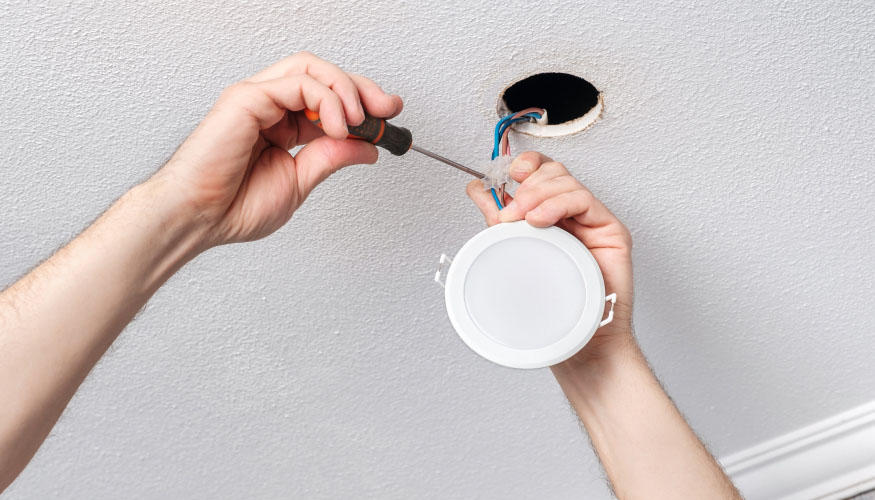 Montaj Corpuri de Iluminat